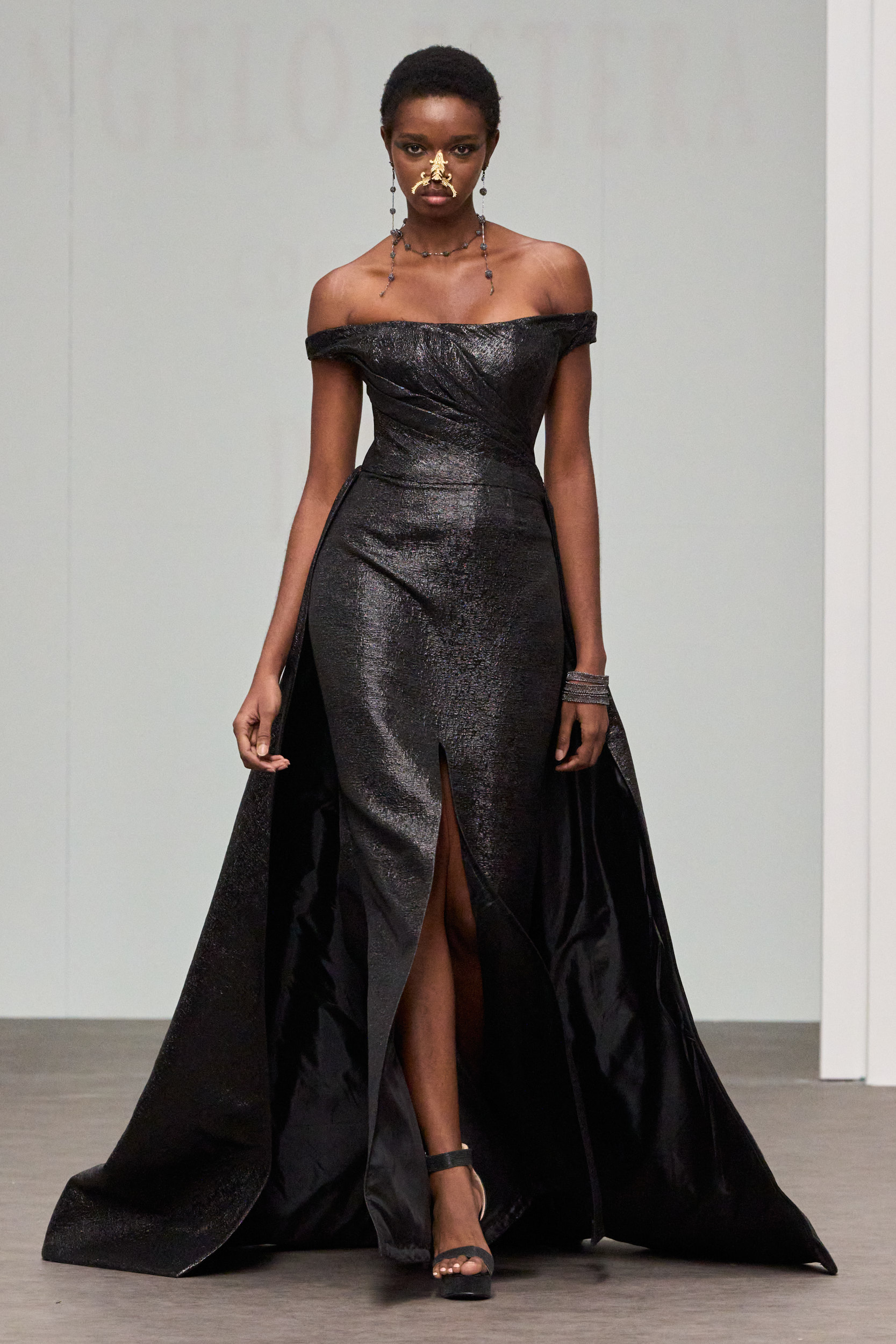 Angelo Estera Spring 2025 Couture Fashion Show 