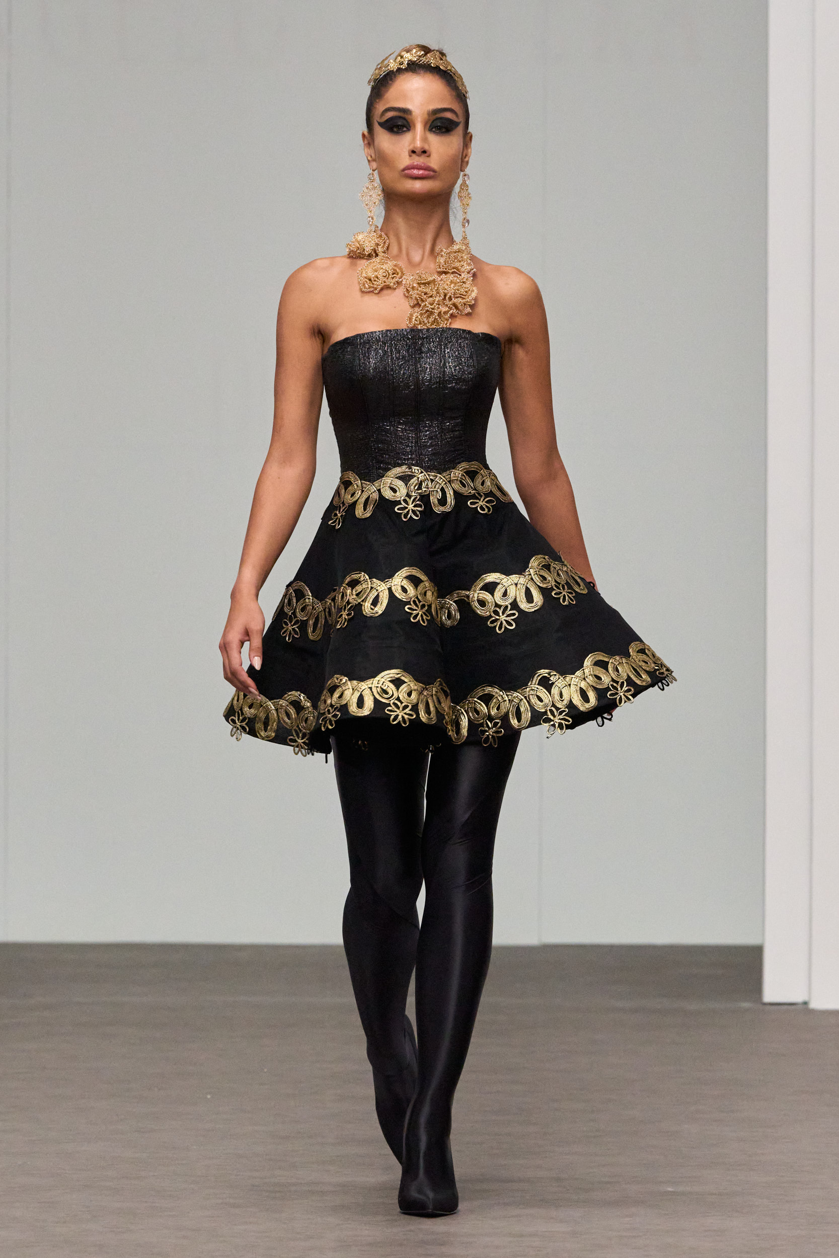 Angelo Estera Spring 2025 Couture Fashion Show 