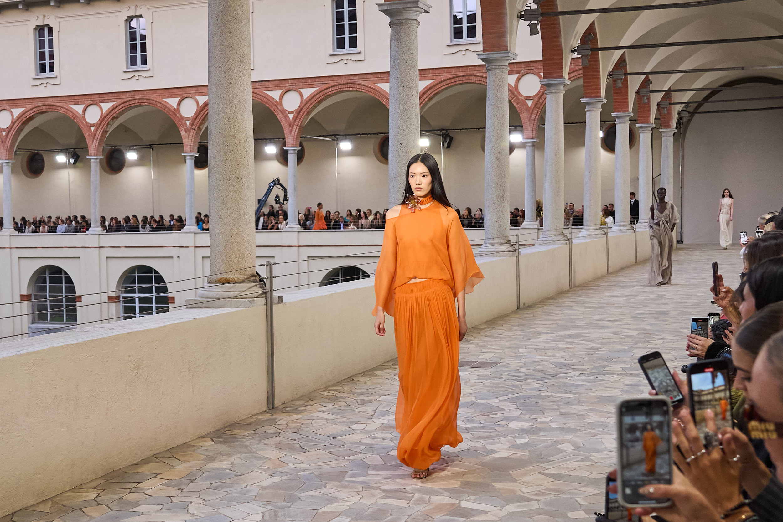 Alberta Ferretti Spring 2025 Fashion Show Atmosphere