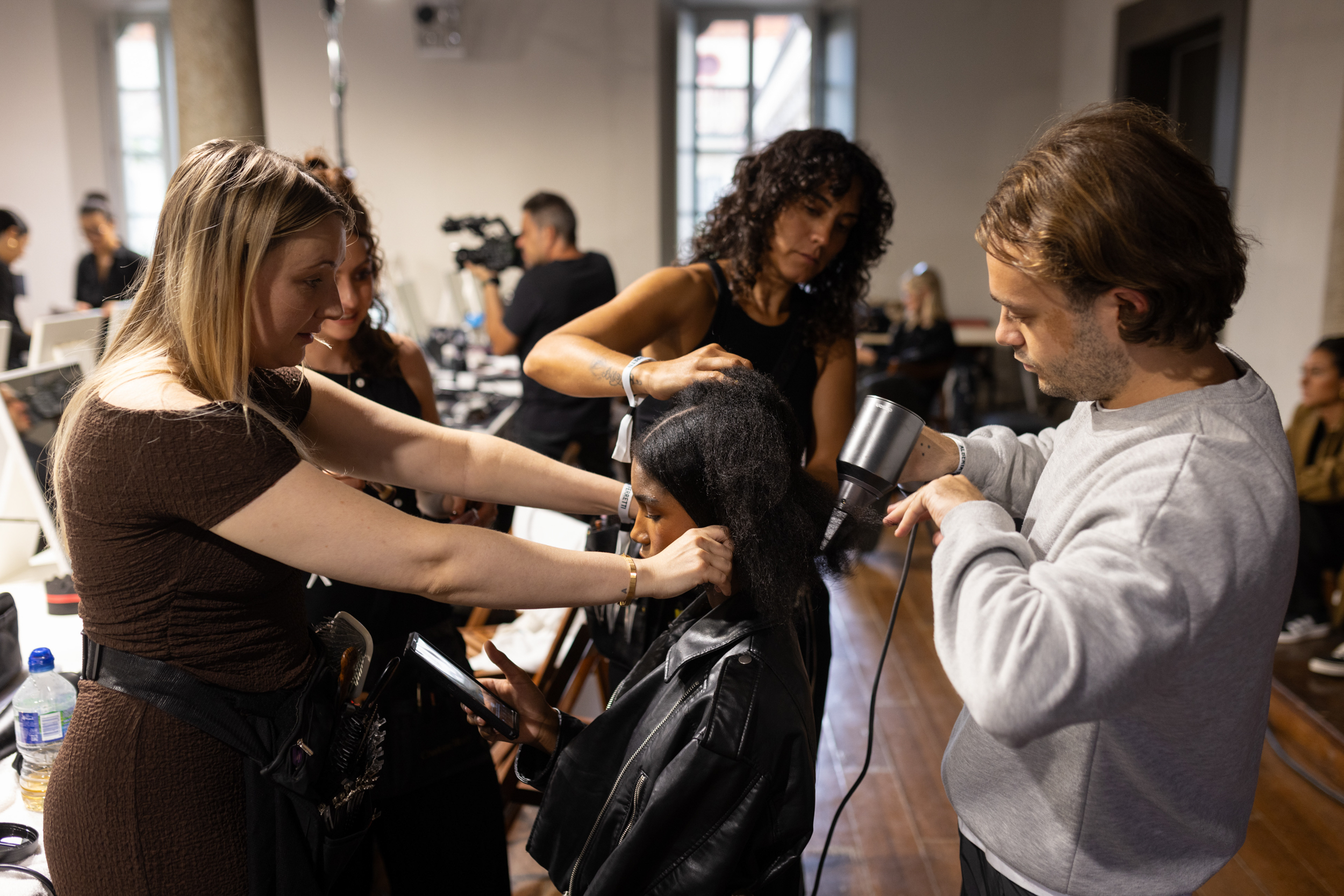 Alberta Ferretti Spring 2025 Fashion Show Backstage