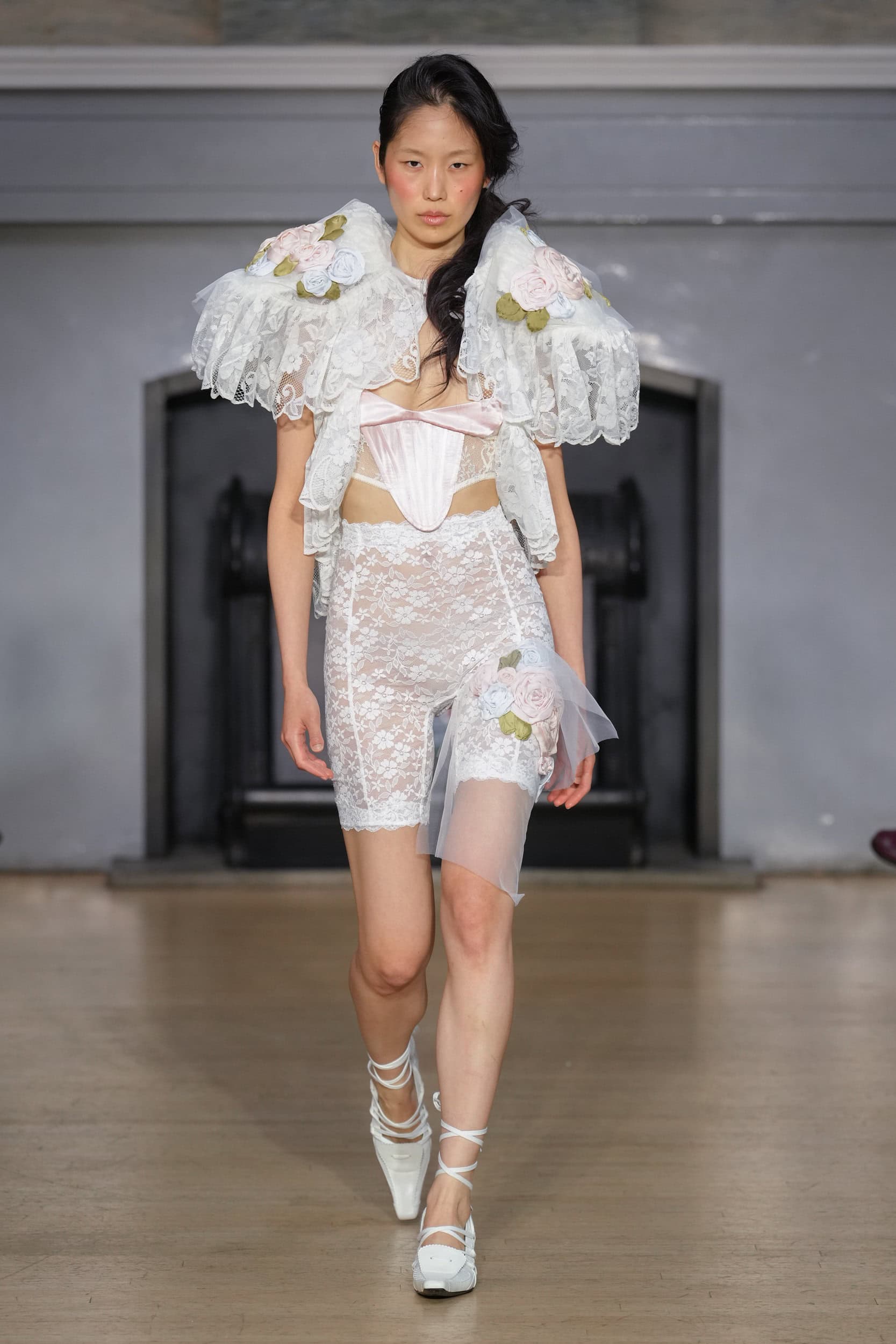 Yuhan Wang Spring 2025 Fashion Show