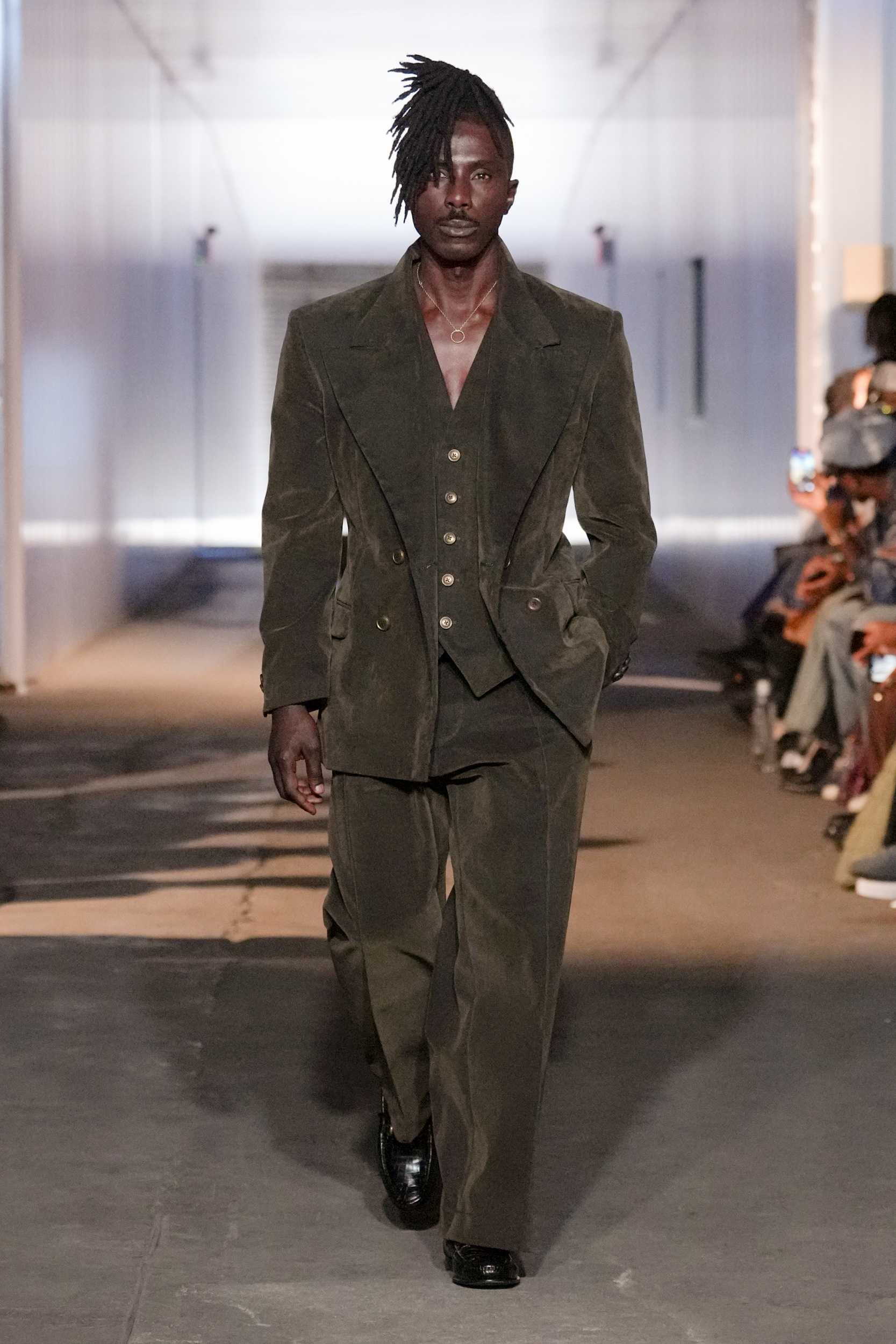 Sebastien Ami Spring 2025 Fashion Show