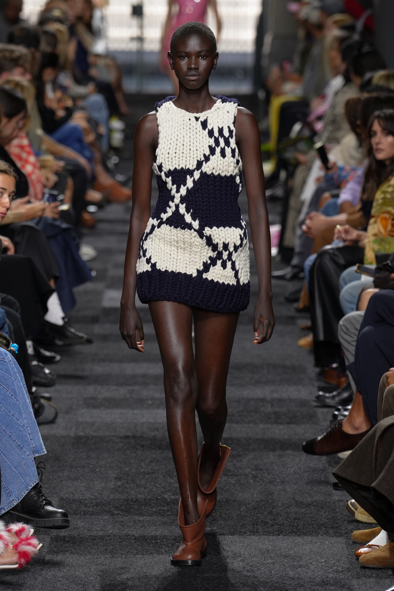 Jw Anderson Spring 2025 Fashion Show