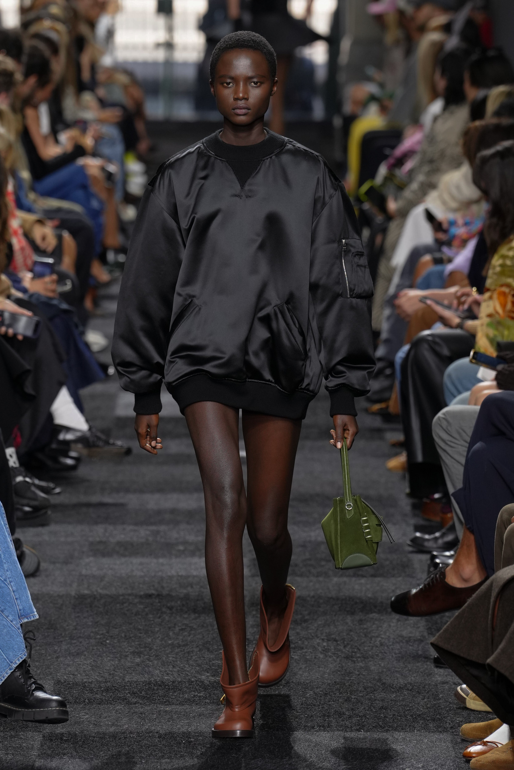 Jw Anderson Spring 2025 Fashion Show