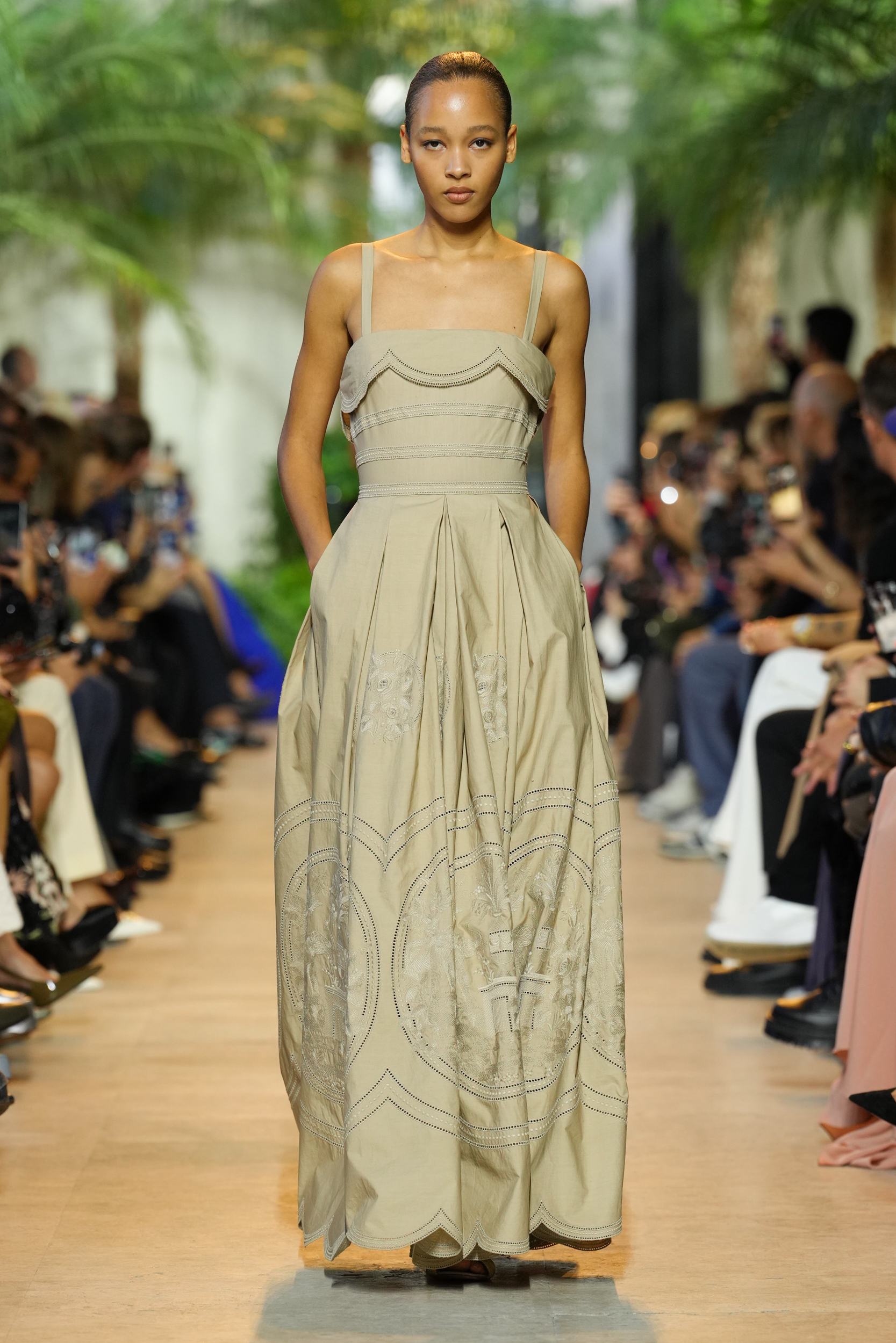 Elie Saab Spring 2025 Fashion Show