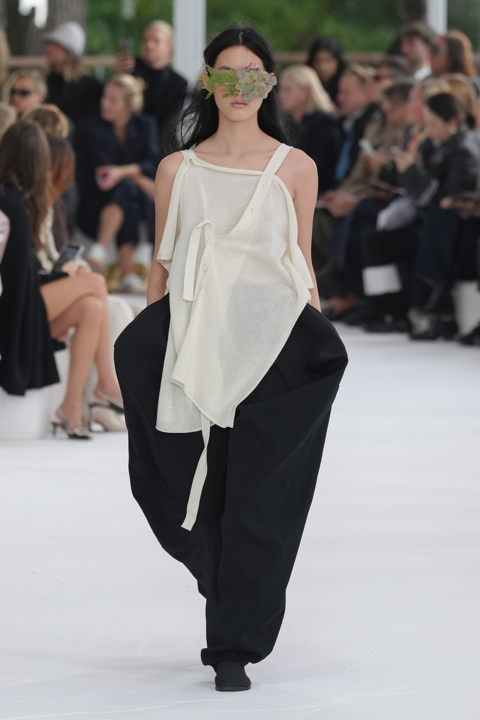 Issey Miyake Spring 2025 Fashion Show