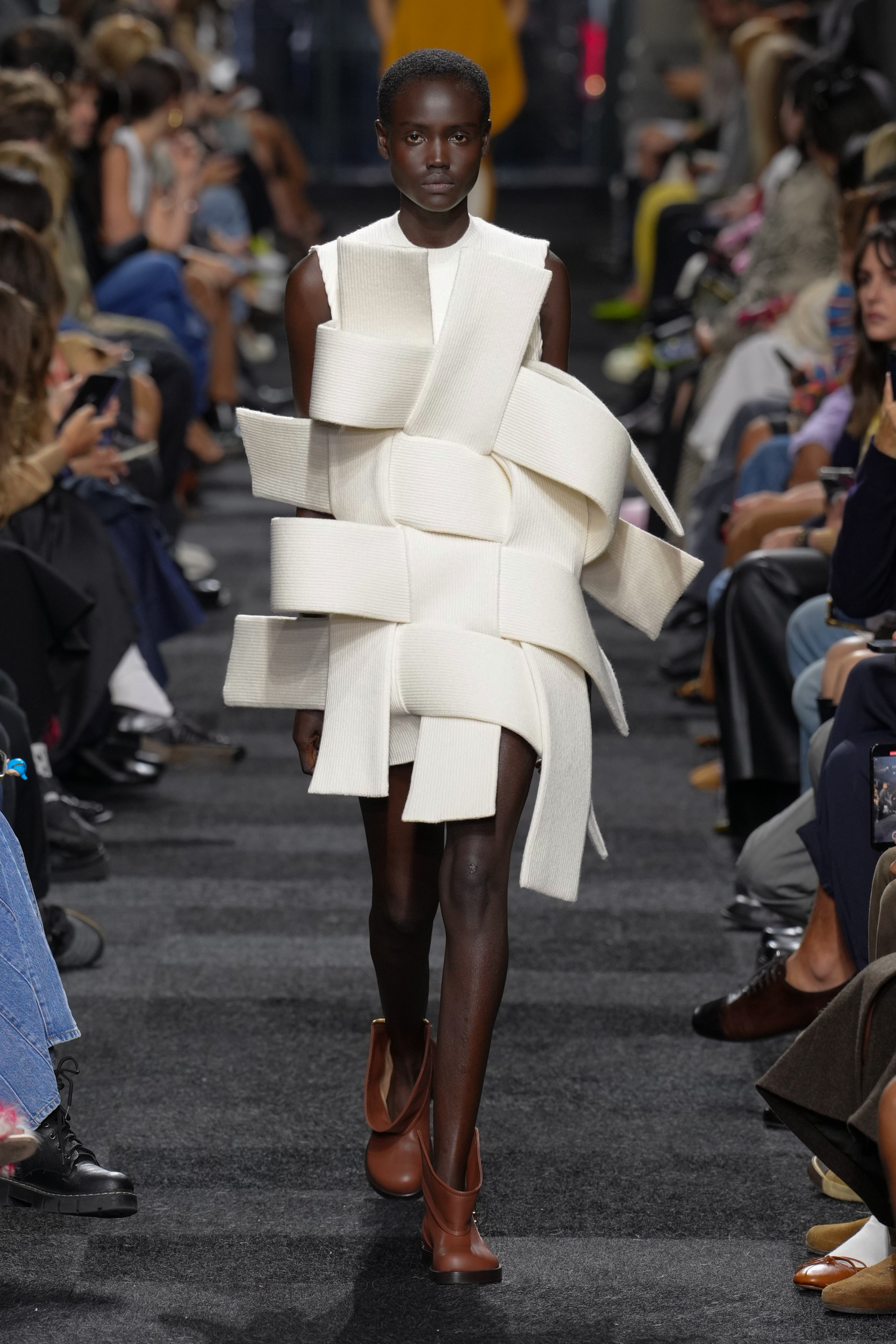 Jw Anderson Spring 2025 Fashion Show