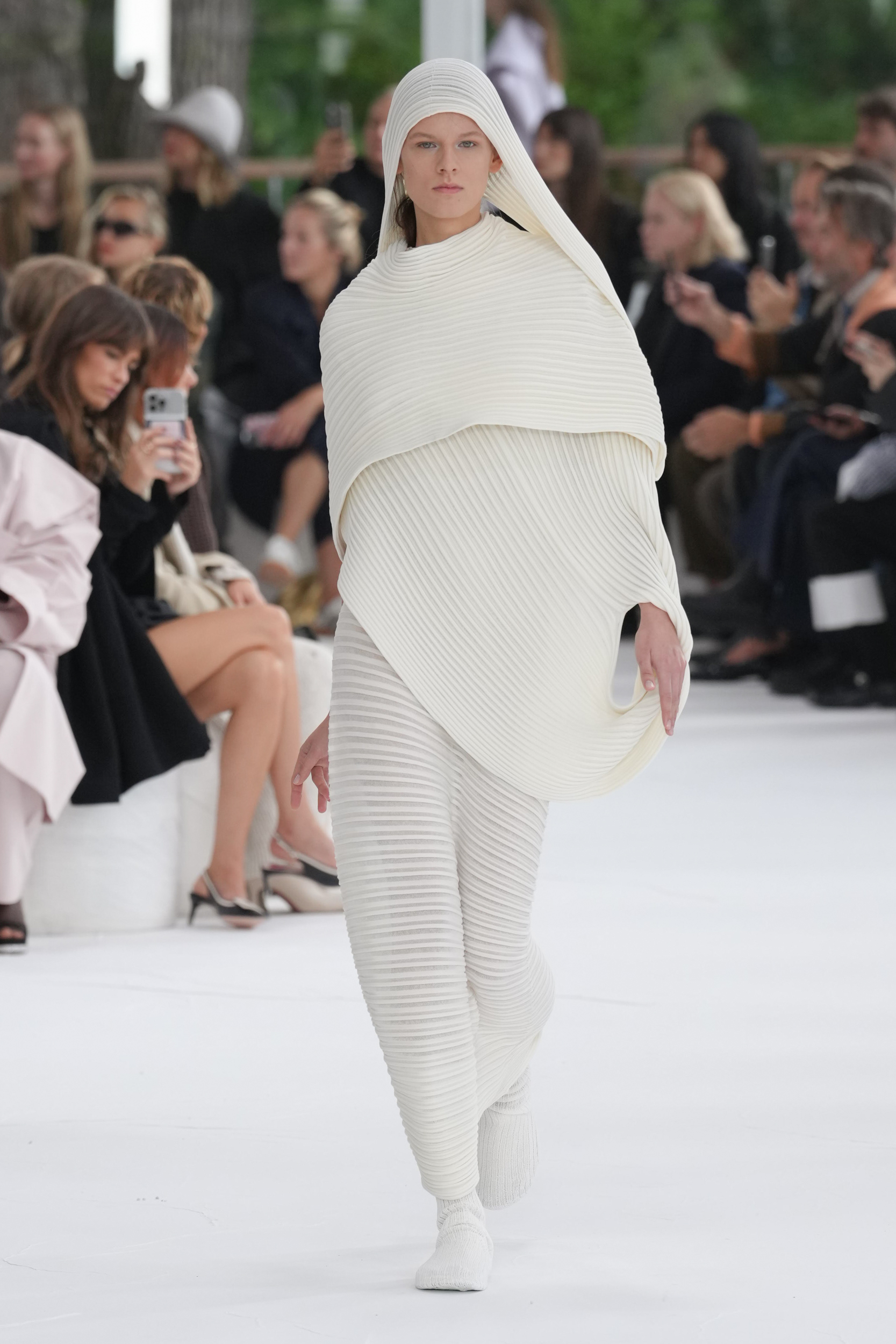 Issey Miyake Spring 2025 Fashion Show