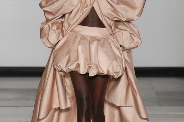 Simone Rocha Spring 2025 Fashion Show