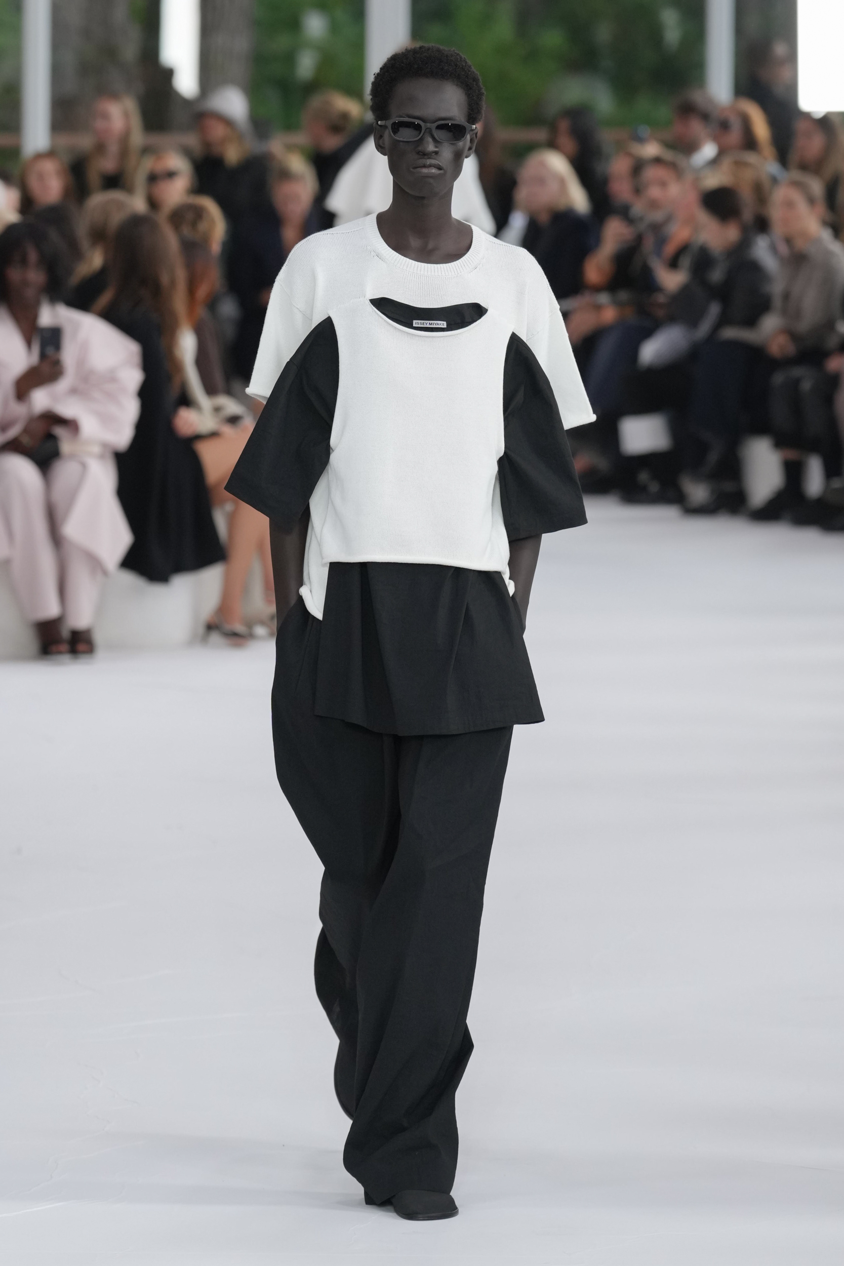 Issey Miyake Spring 2025 Fashion Show