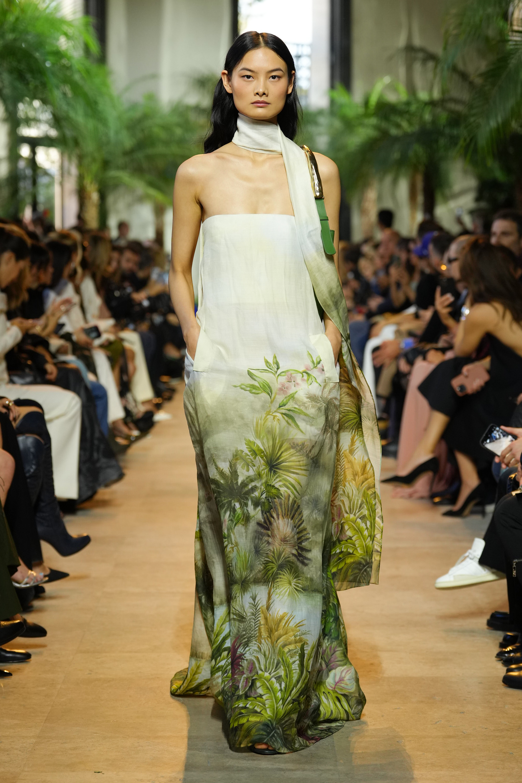 Elie Saab Spring 2025 Fashion Show