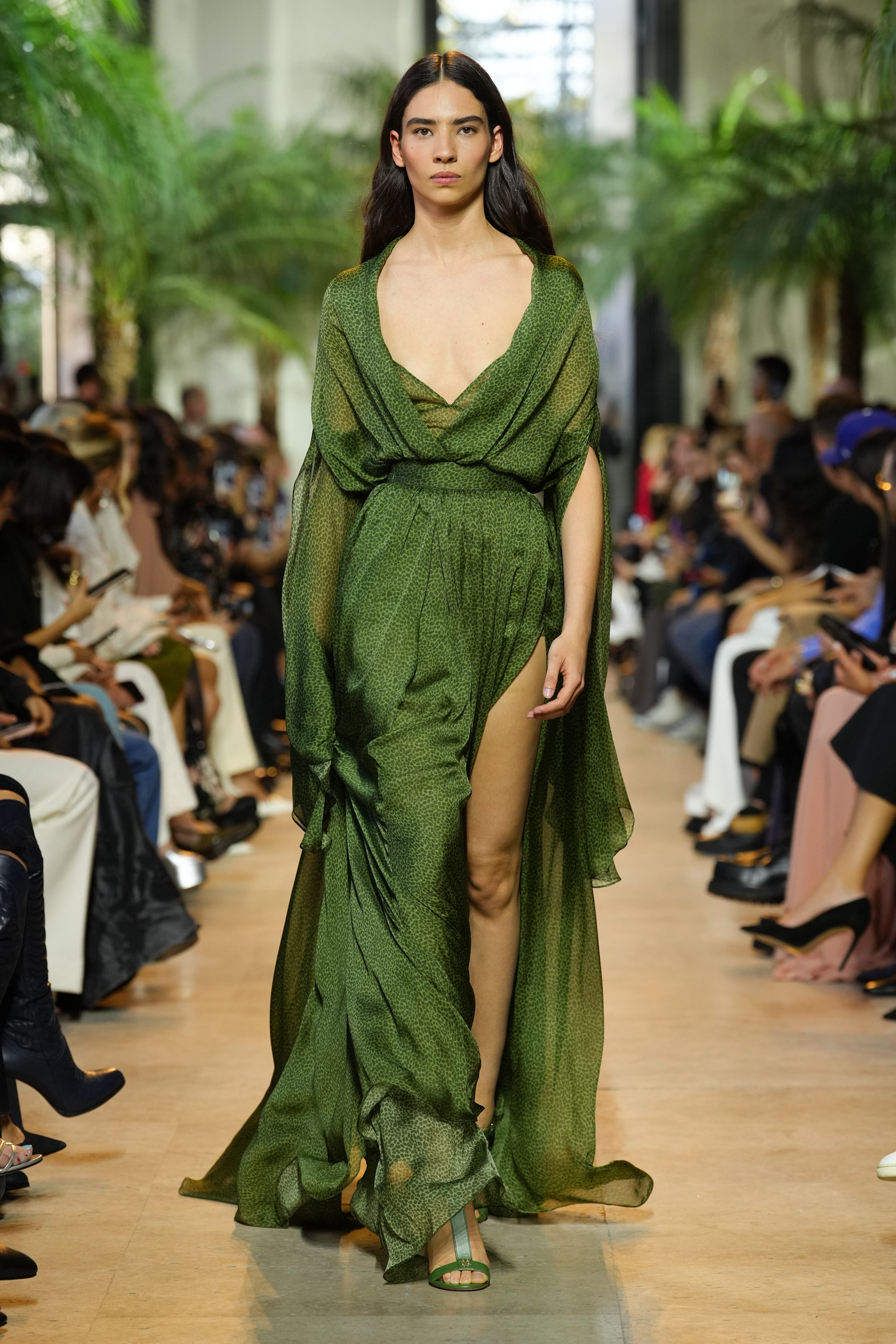 Elie Saab Spring 2025 Fashion Show