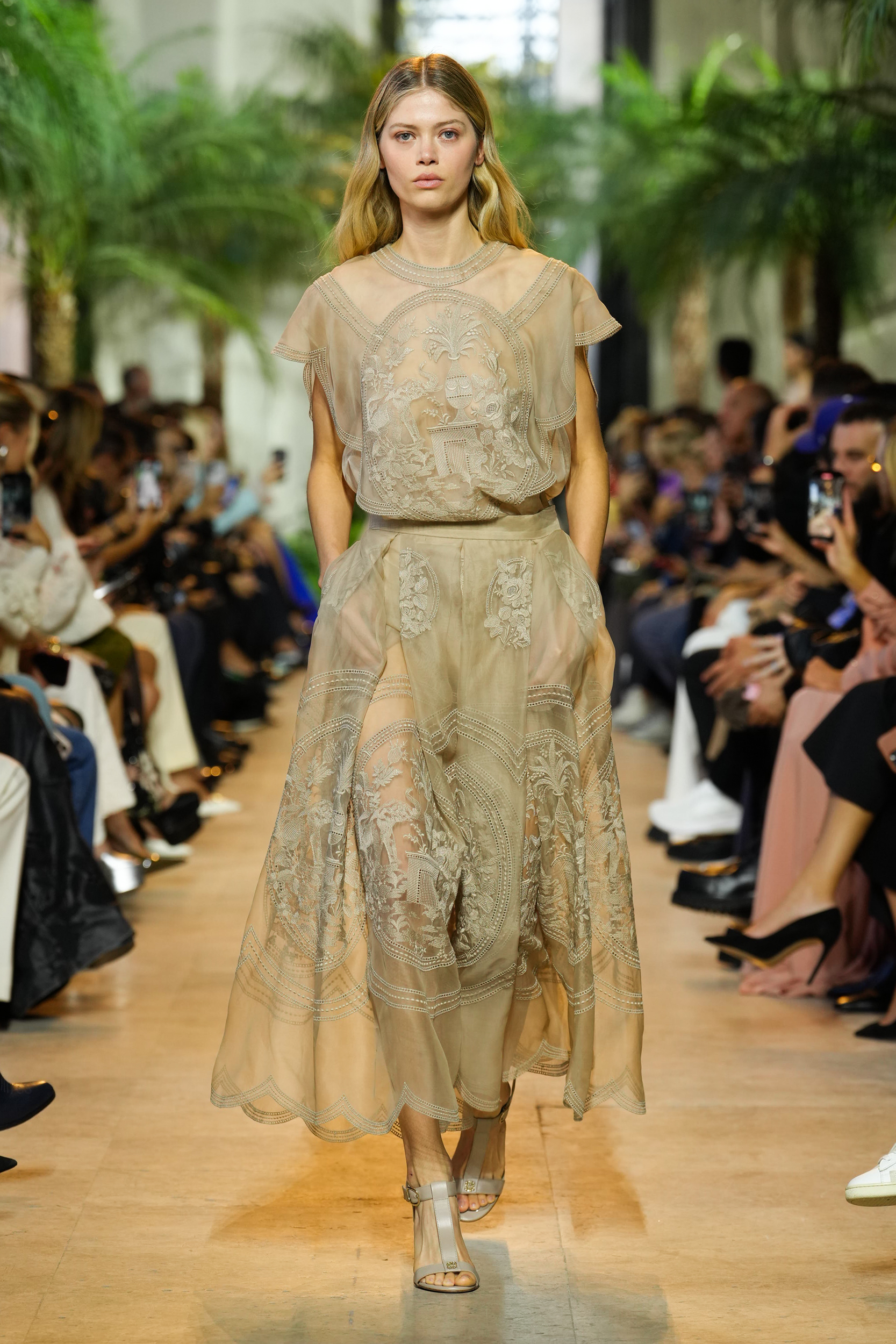 Elie Saab Spring 2025 Fashion Show