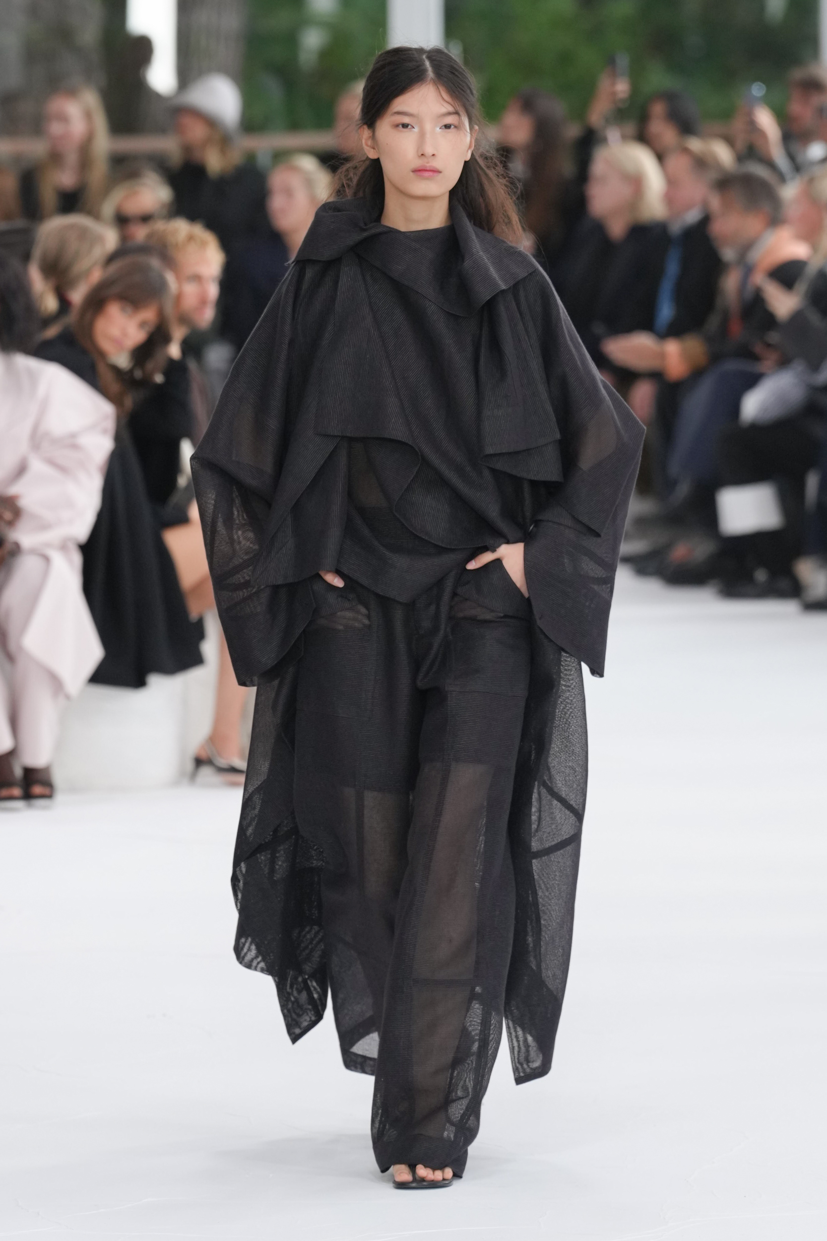 Issey Miyake Spring 2025 Fashion Show