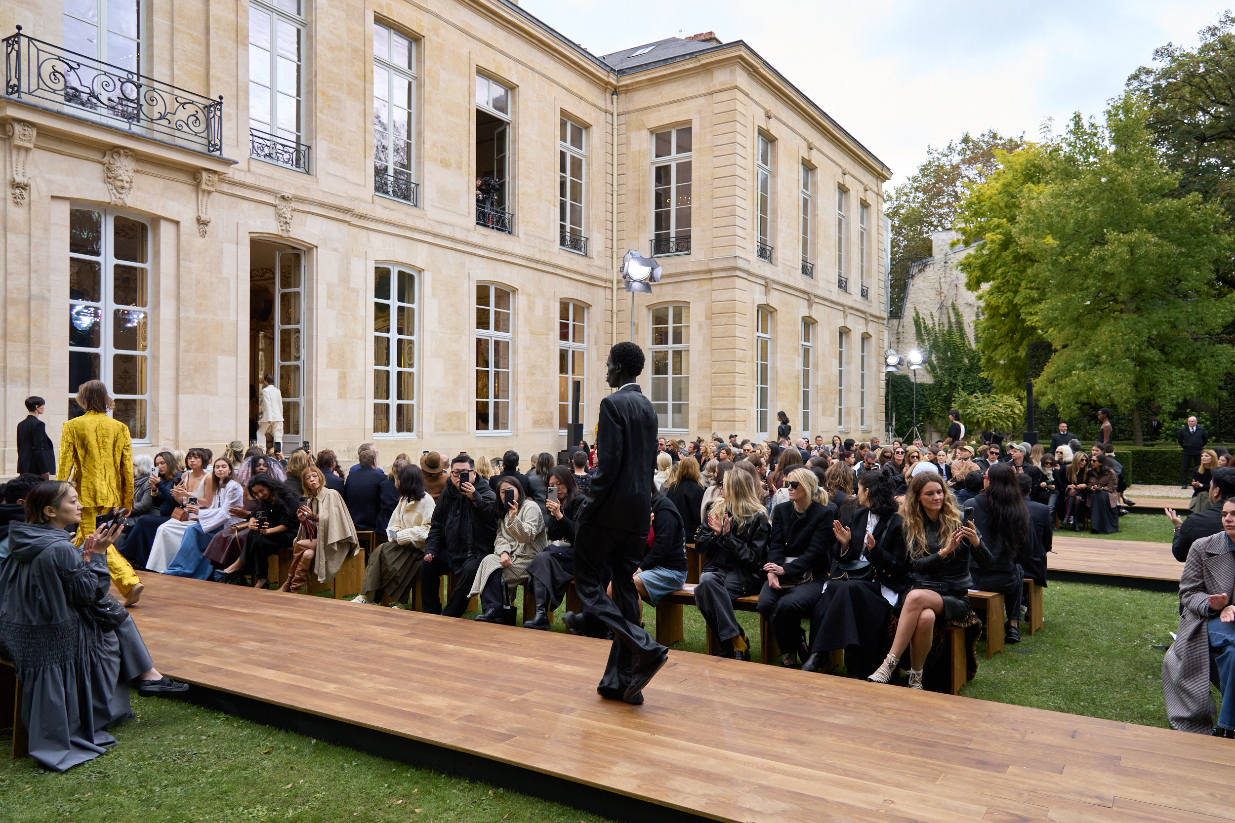 Gabriela Hearst Spring 2025 Fashion Show Atmosphere