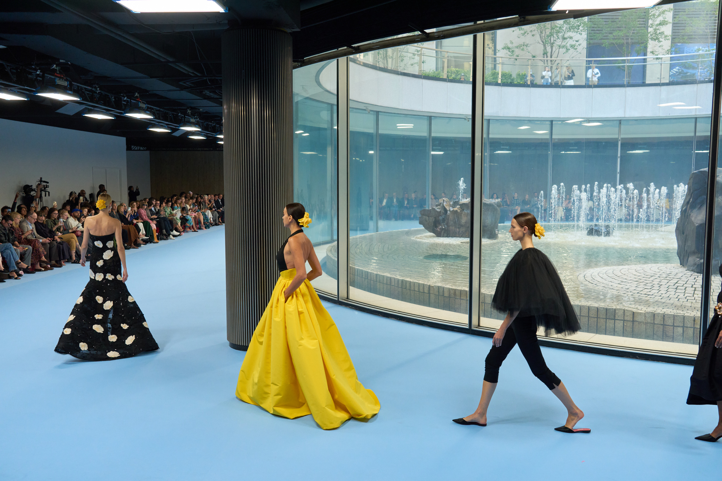 Carolina Herrera Spring 2025 Fashion Show Atmosphere