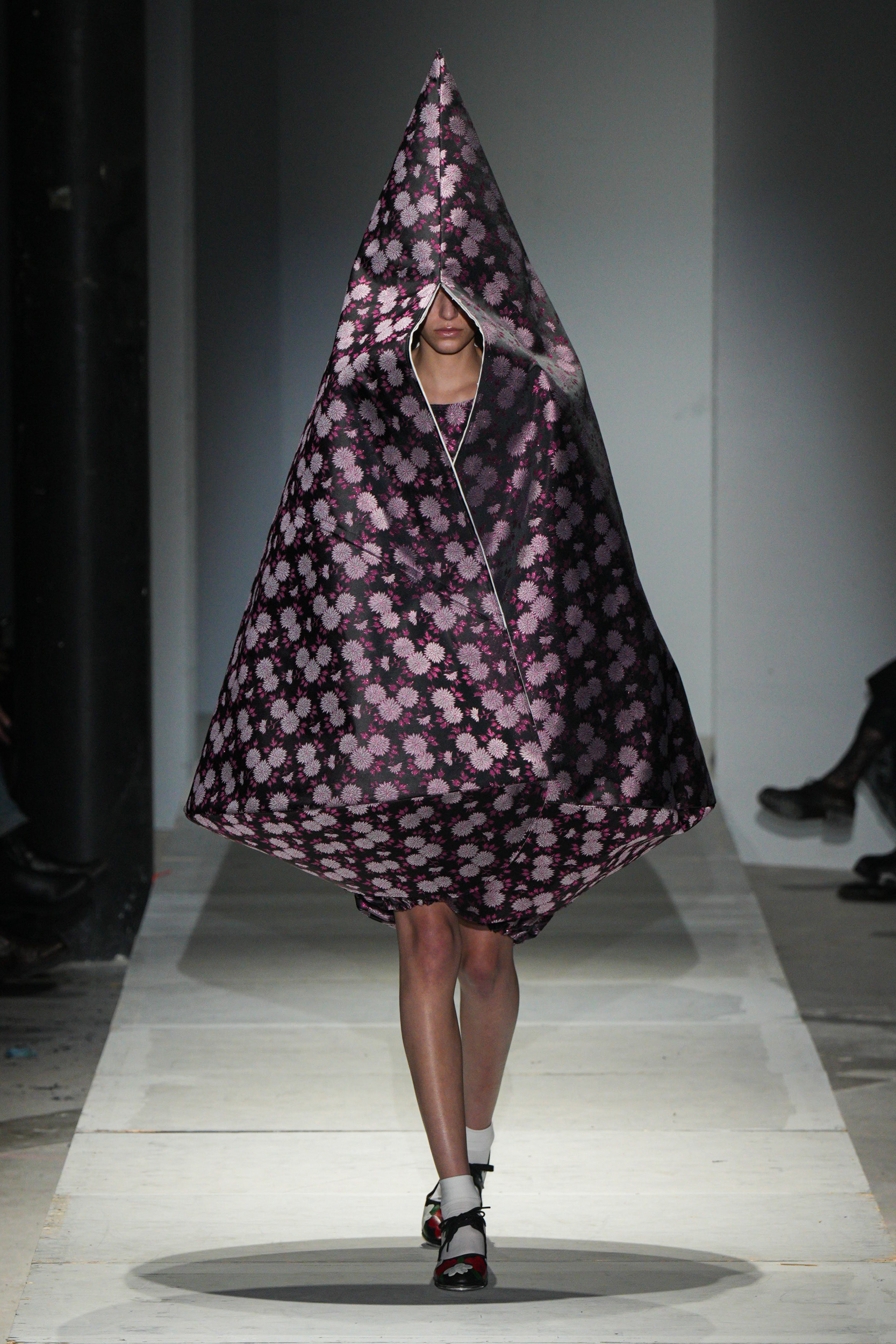 Comme Des Garcons Spring 2025 Fashion Show