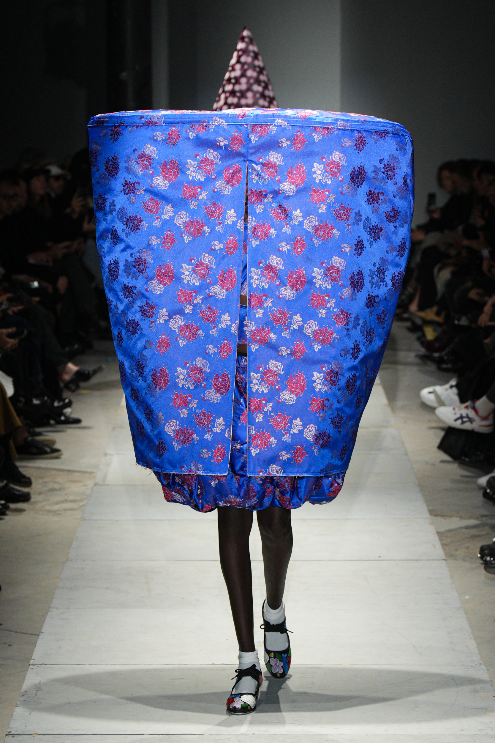 Comme Des Garcons Spring 2025 Fashion Show