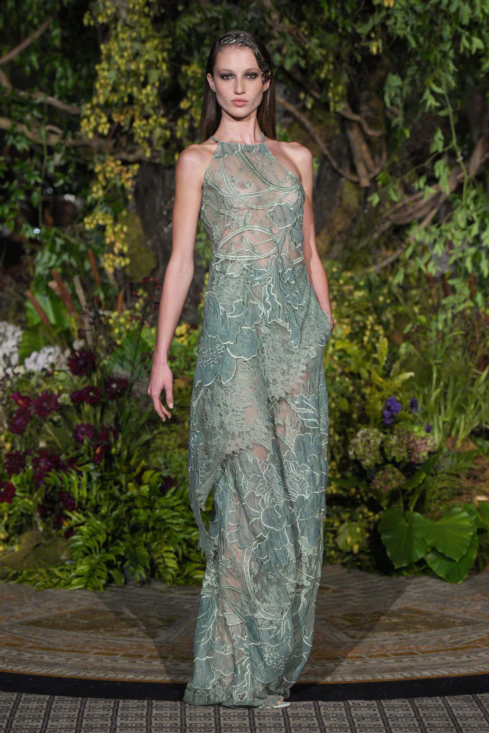 Christian Siriano Spring 2025 Fashion Show