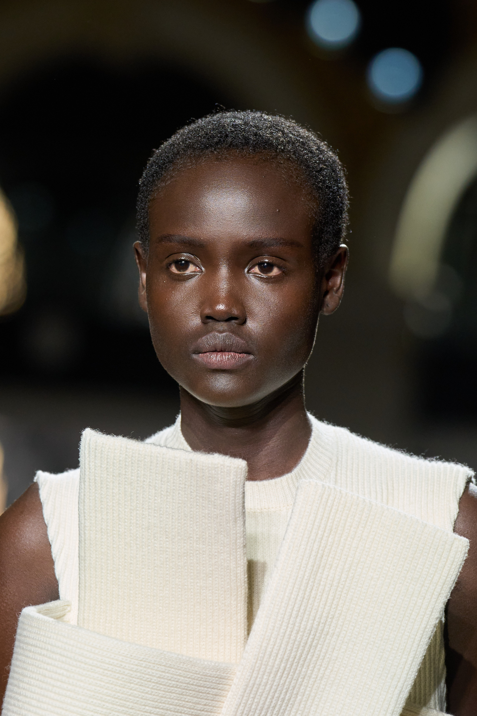 Jw Anderson Spring 2025 Fashion Show Details