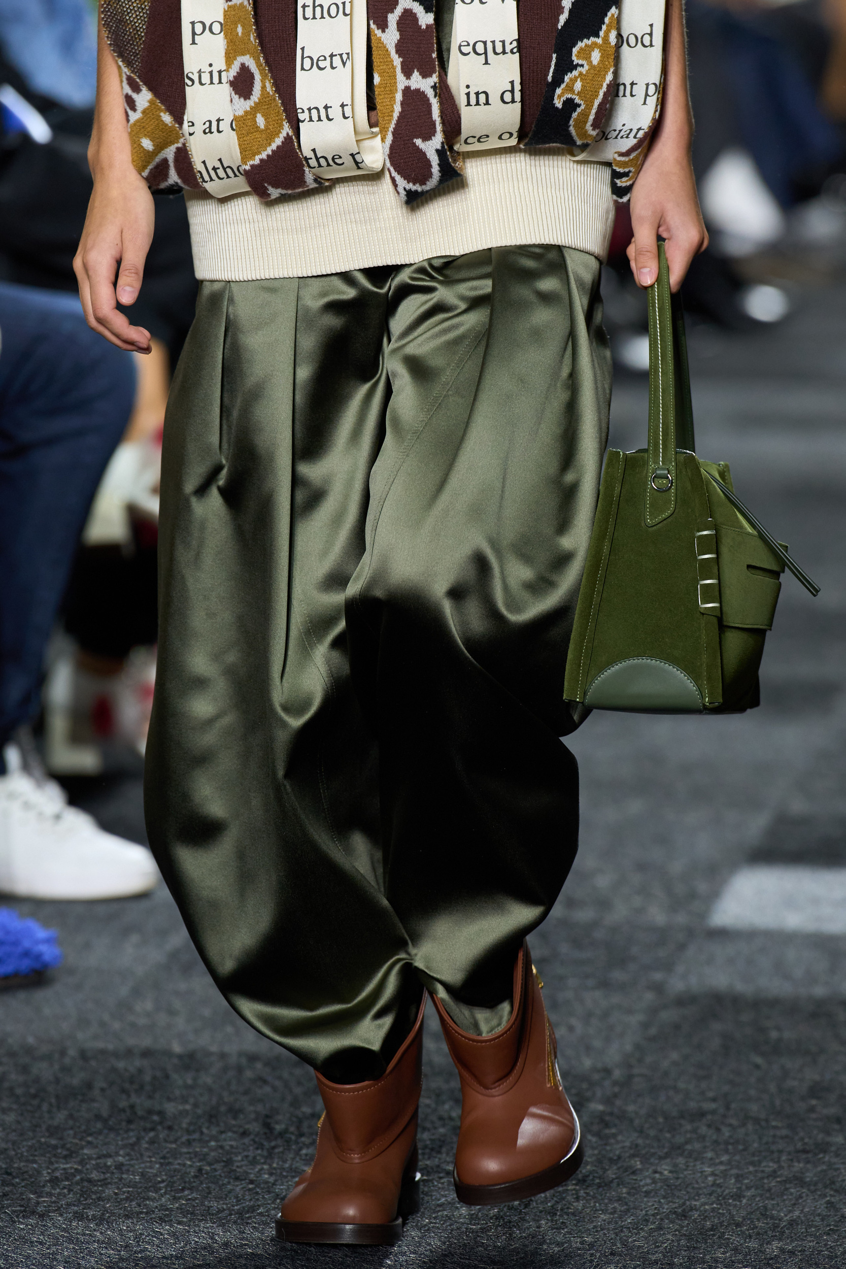 Jw Anderson Spring 2025 Fashion Show Details