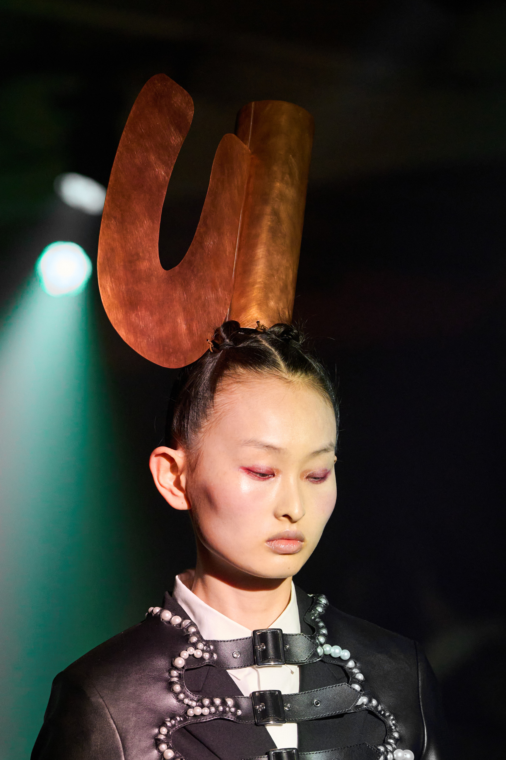 Noir Kei Ninomiya Spring 2025 Fashion Show Details