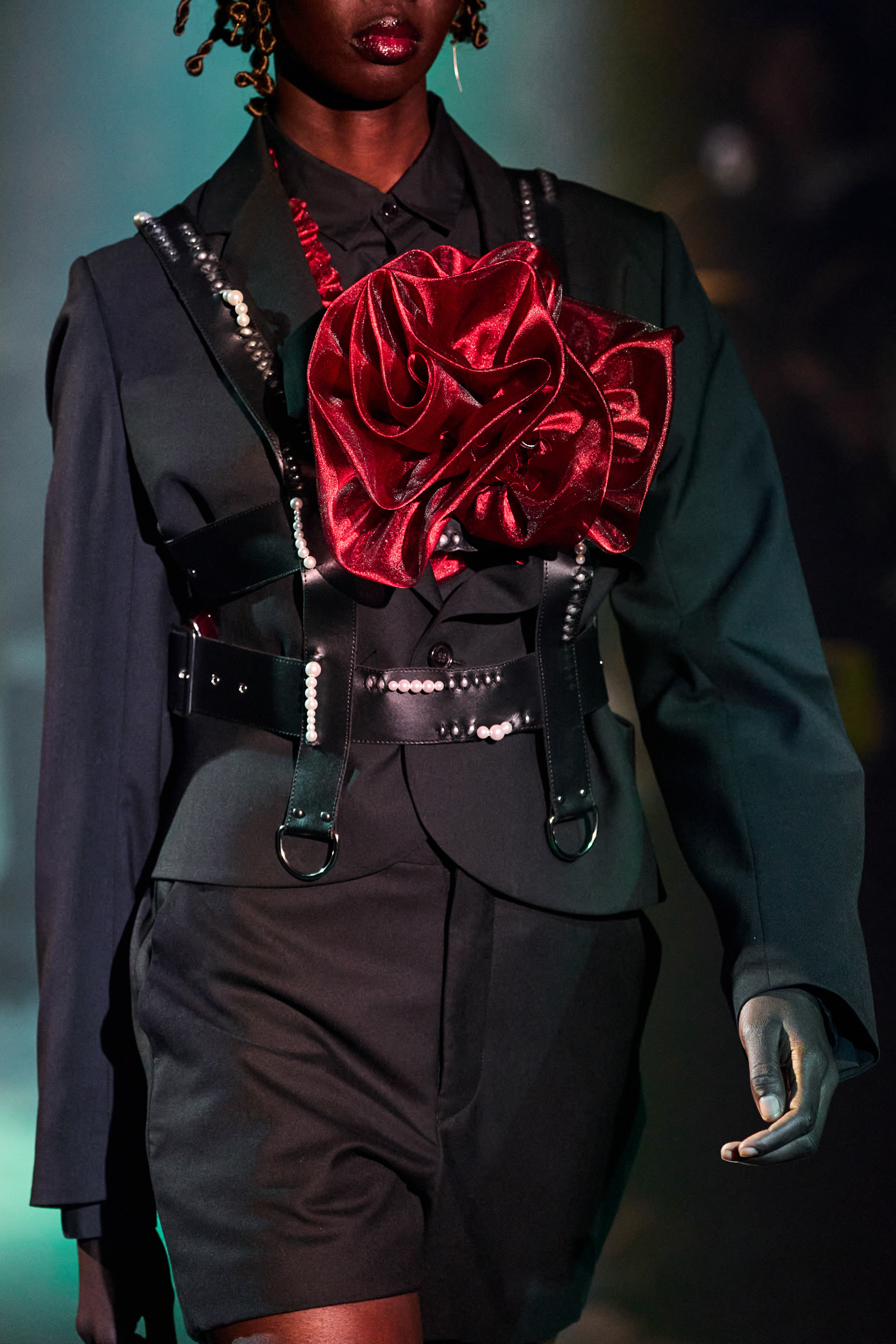 Noir Kei Ninomiya Spring 2025 Fashion Show Details