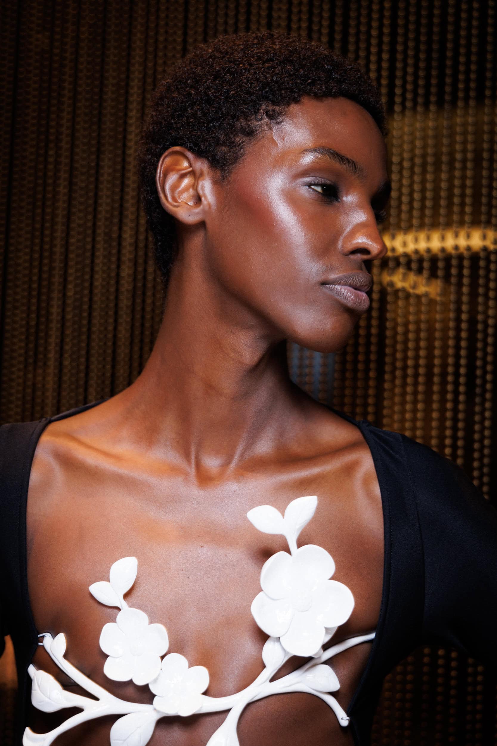 Kim Shui Spring 2025 Fashion Show Backstage