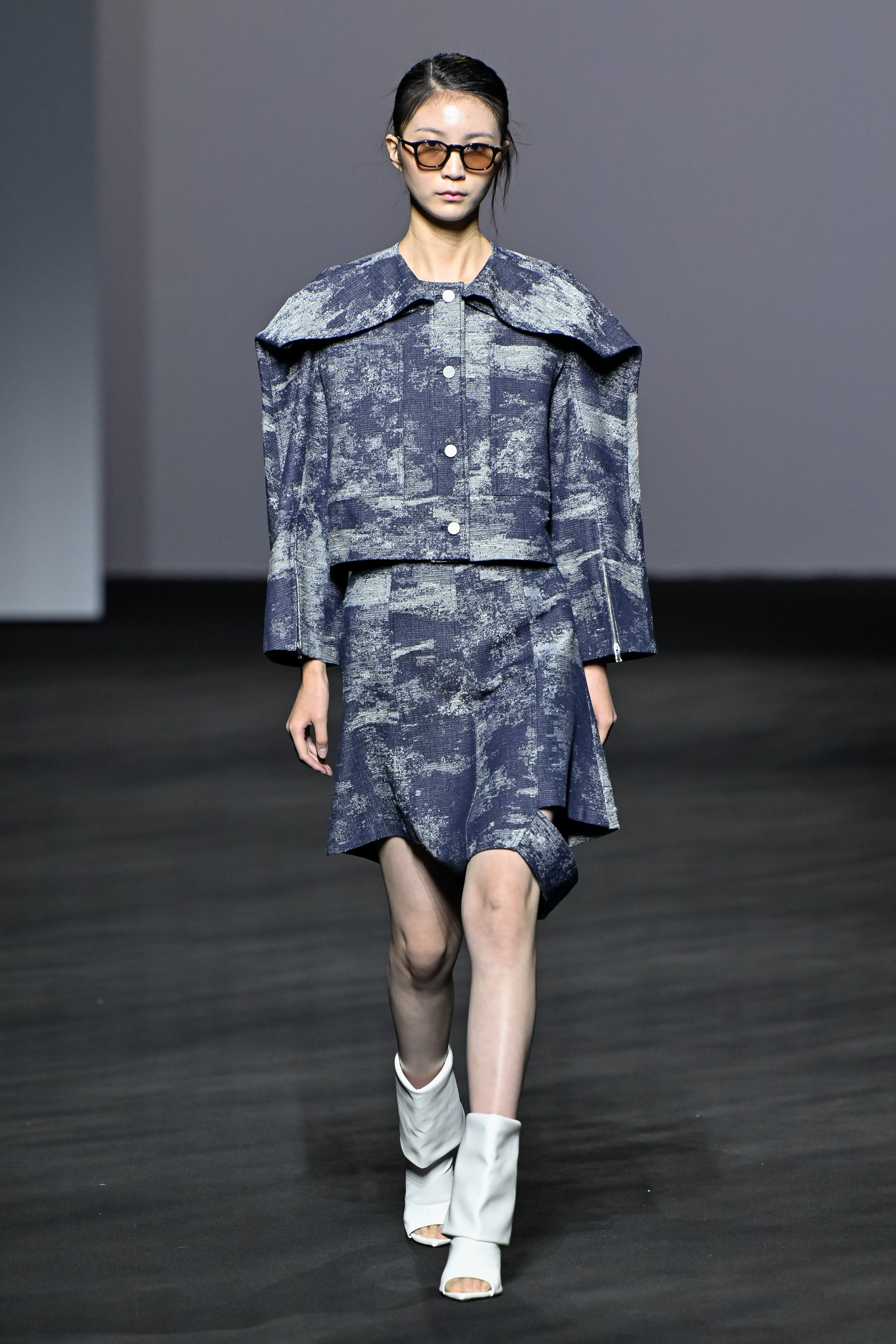 Kumann Yoo Hye Jin Spring 2025 Fashion Show 