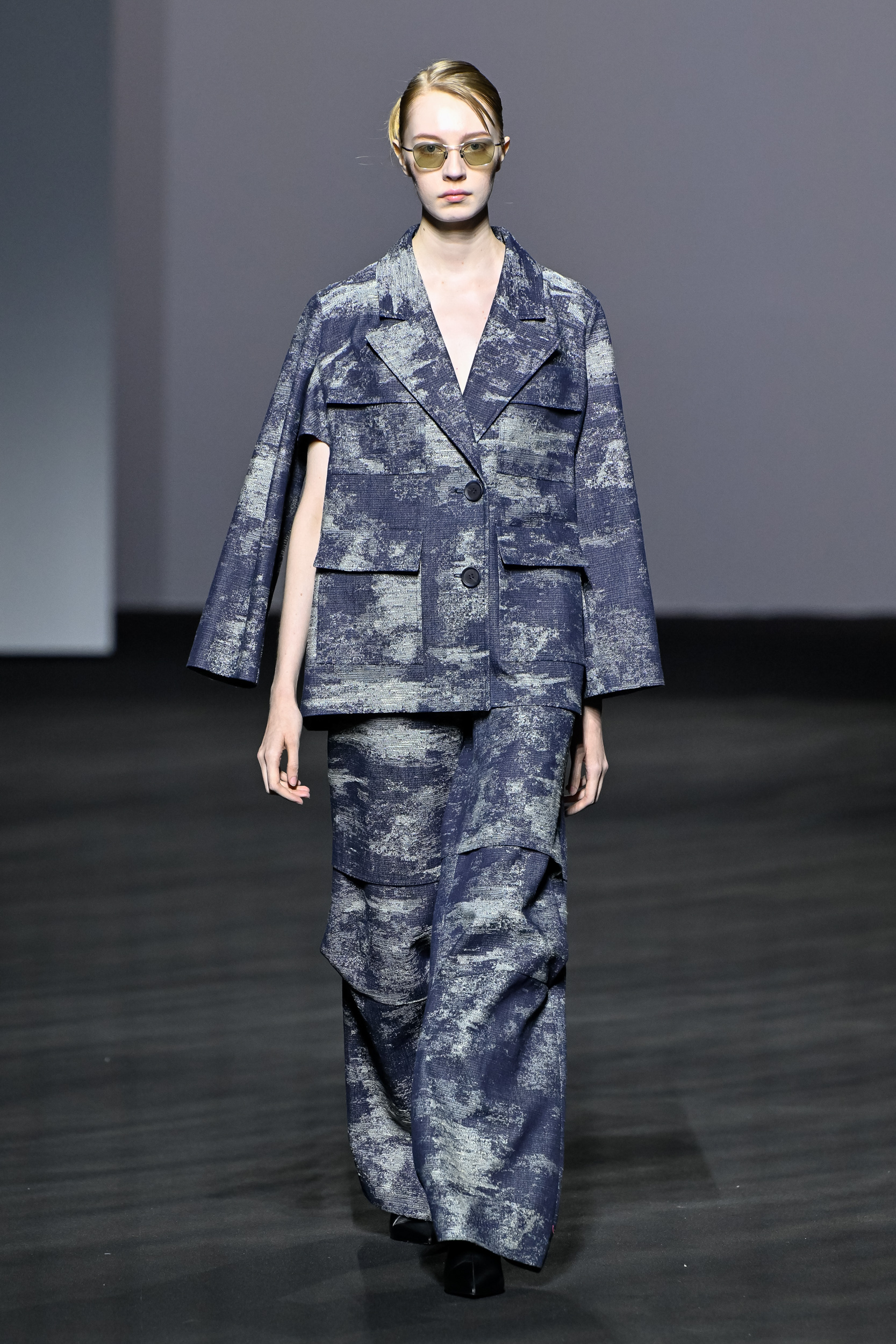 Kumann Yoo Hye Jin Spring 2025 Fashion Show 