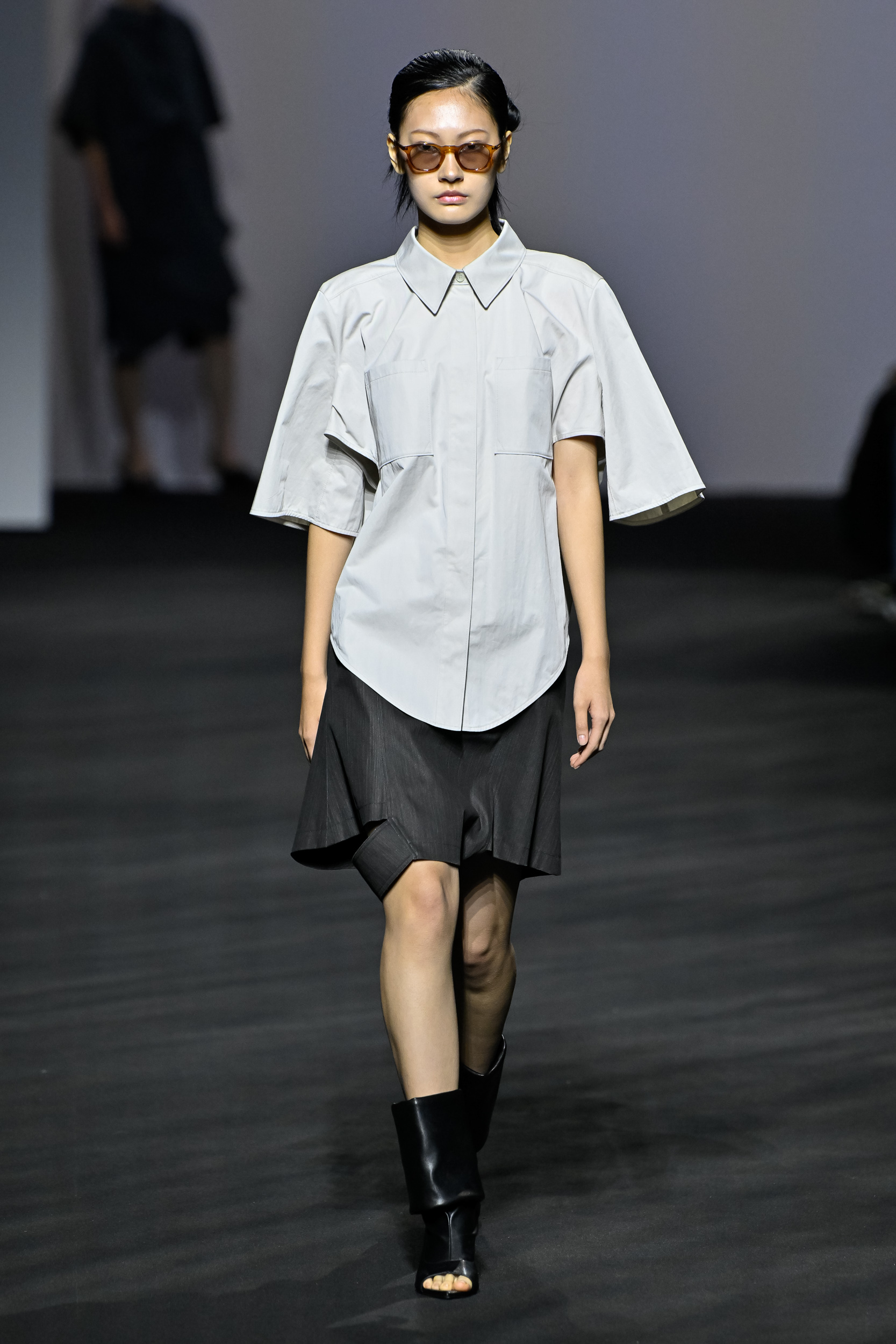 Kumann Yoo Hye Jin Spring 2025 Fashion Show 