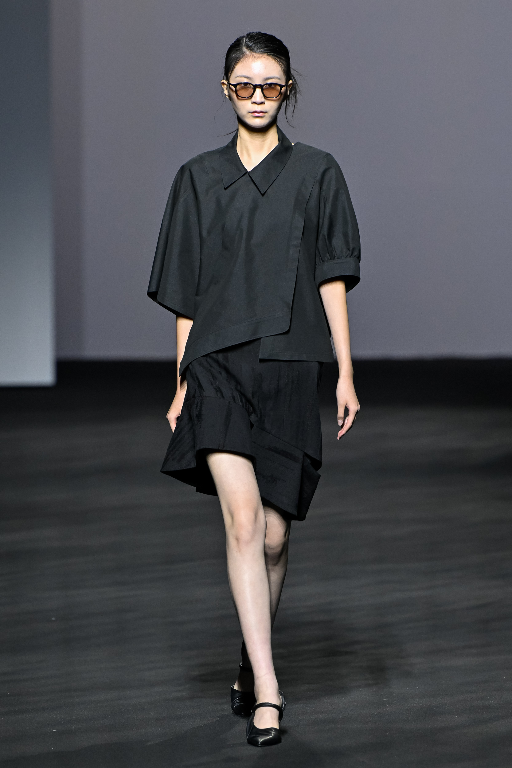 Kumann Yoo Hye Jin Spring 2025 Fashion Show 