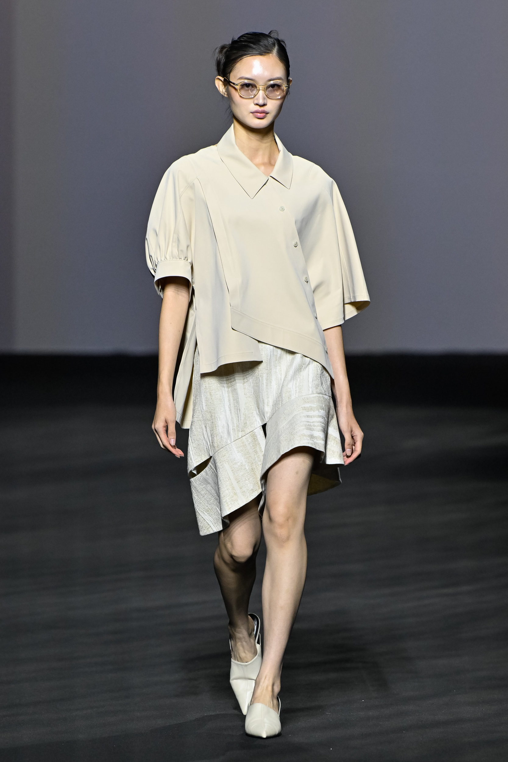 Kumann Yoo Hye Jin Spring 2025 Fashion Show 