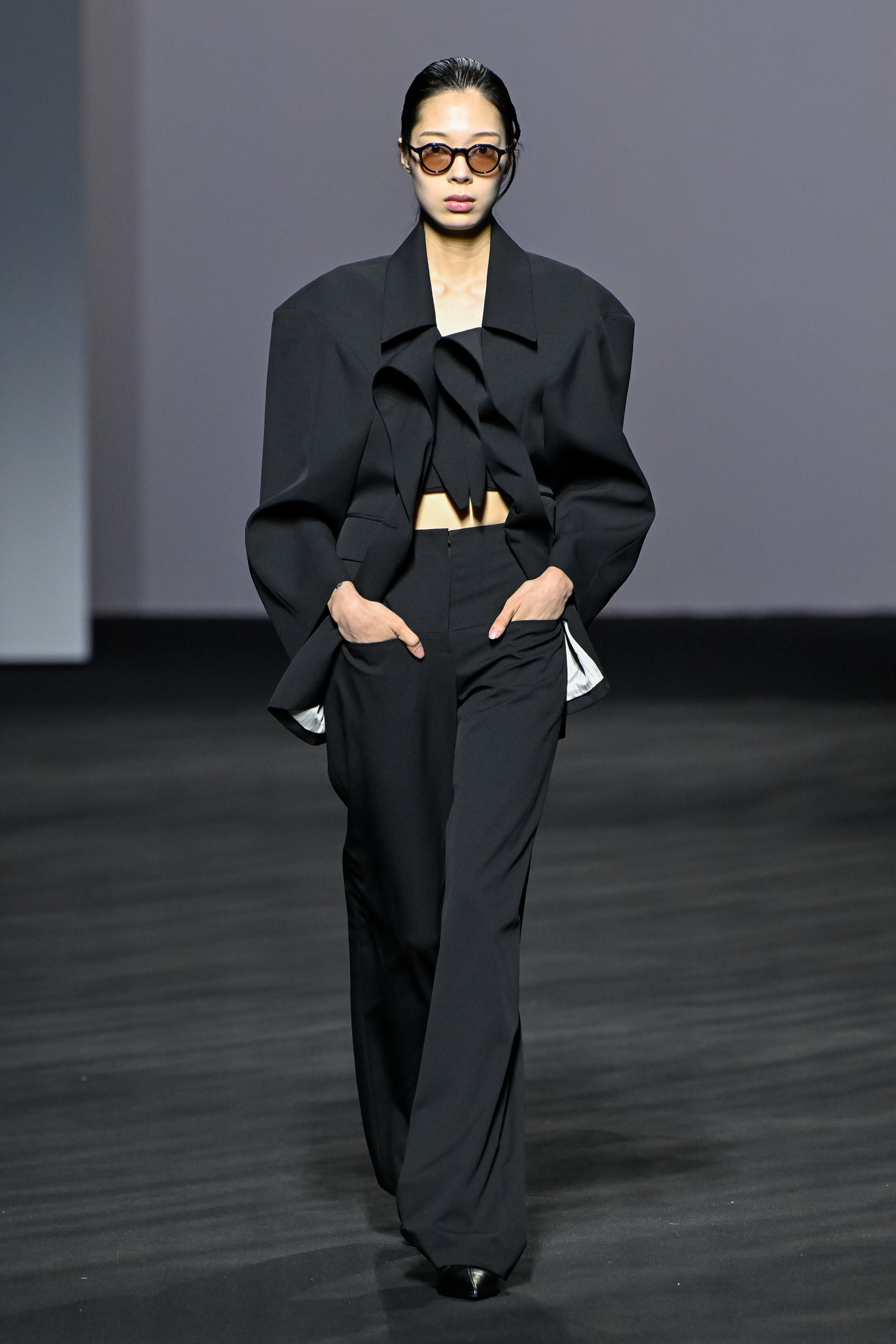 Kumann Yoo Hye Jin Spring 2025 Fashion Show 