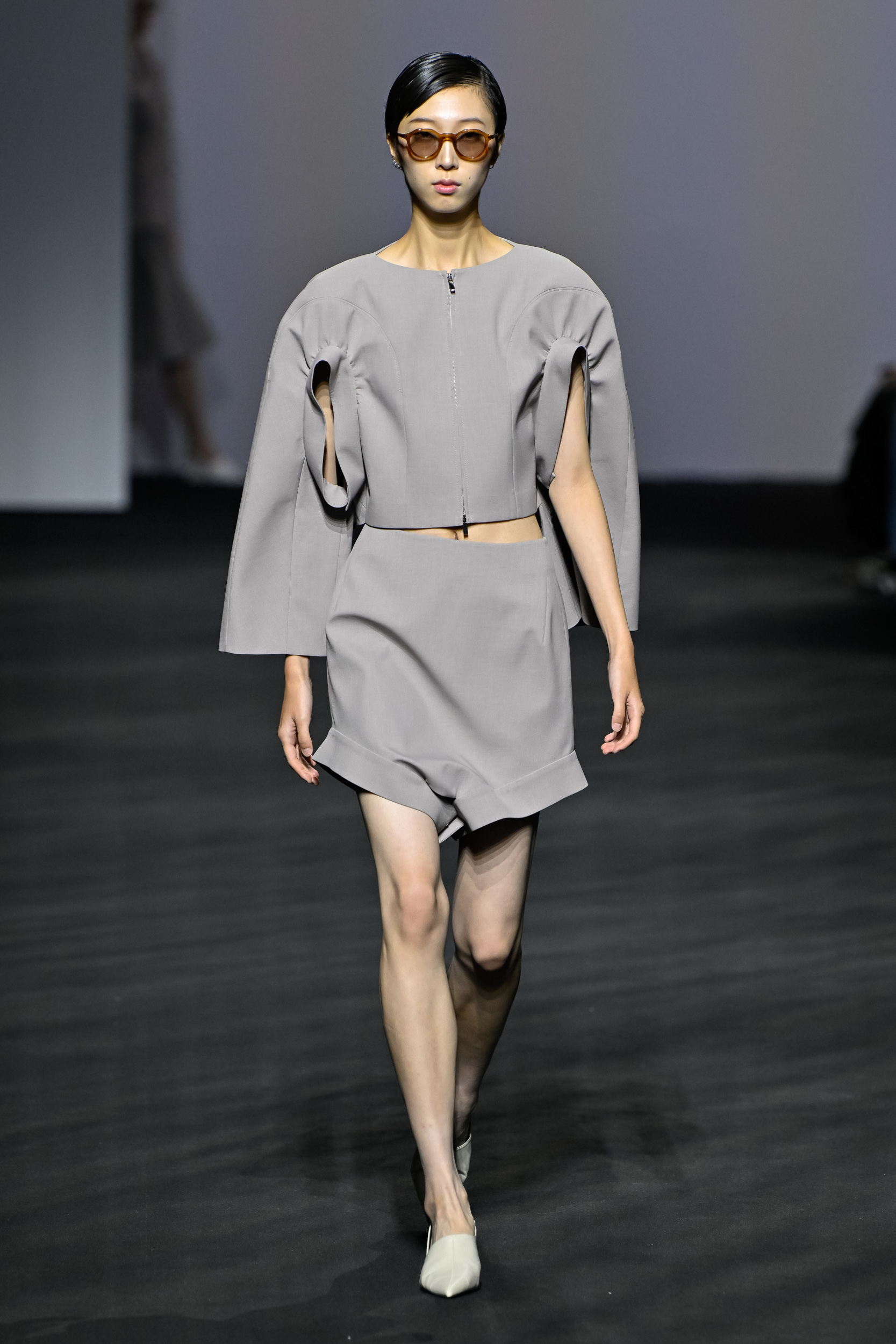 Kumann Yoo Hye Jin Spring 2025 Fashion Show 