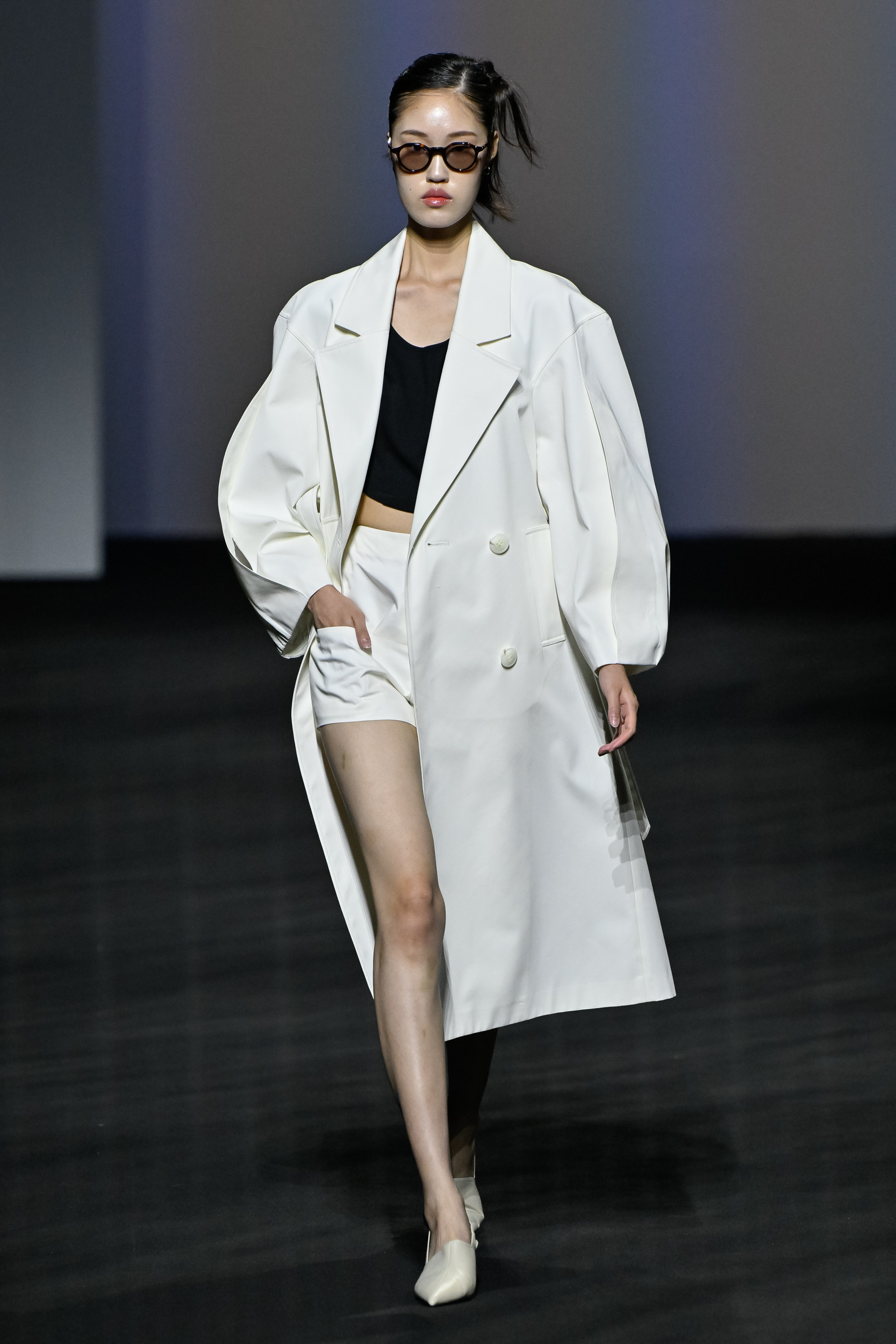 Kumann Yoo Hye Jin Spring 2025 Fashion Show 