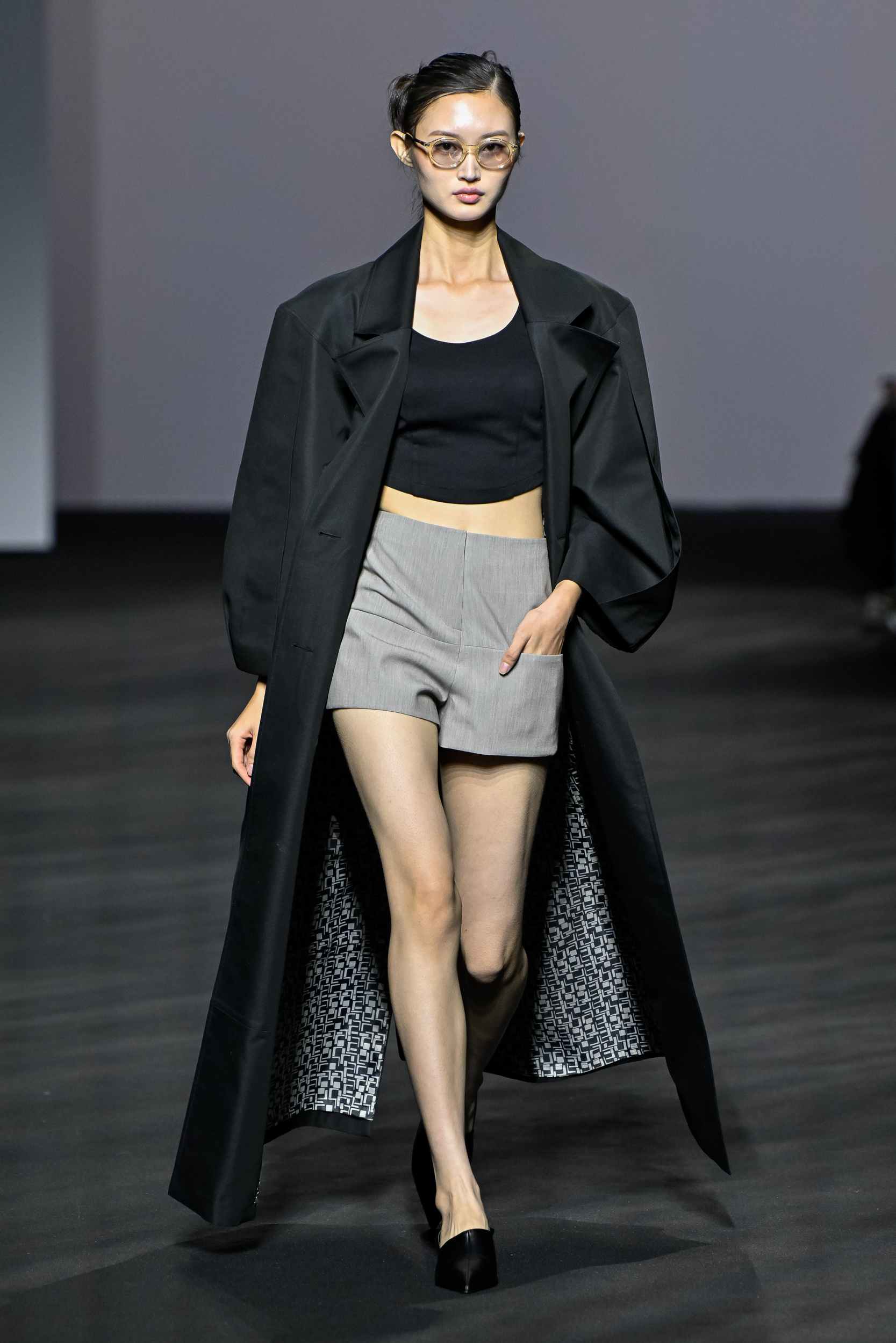 Kumann Yoo Hye Jin Spring 2025 Fashion Show 