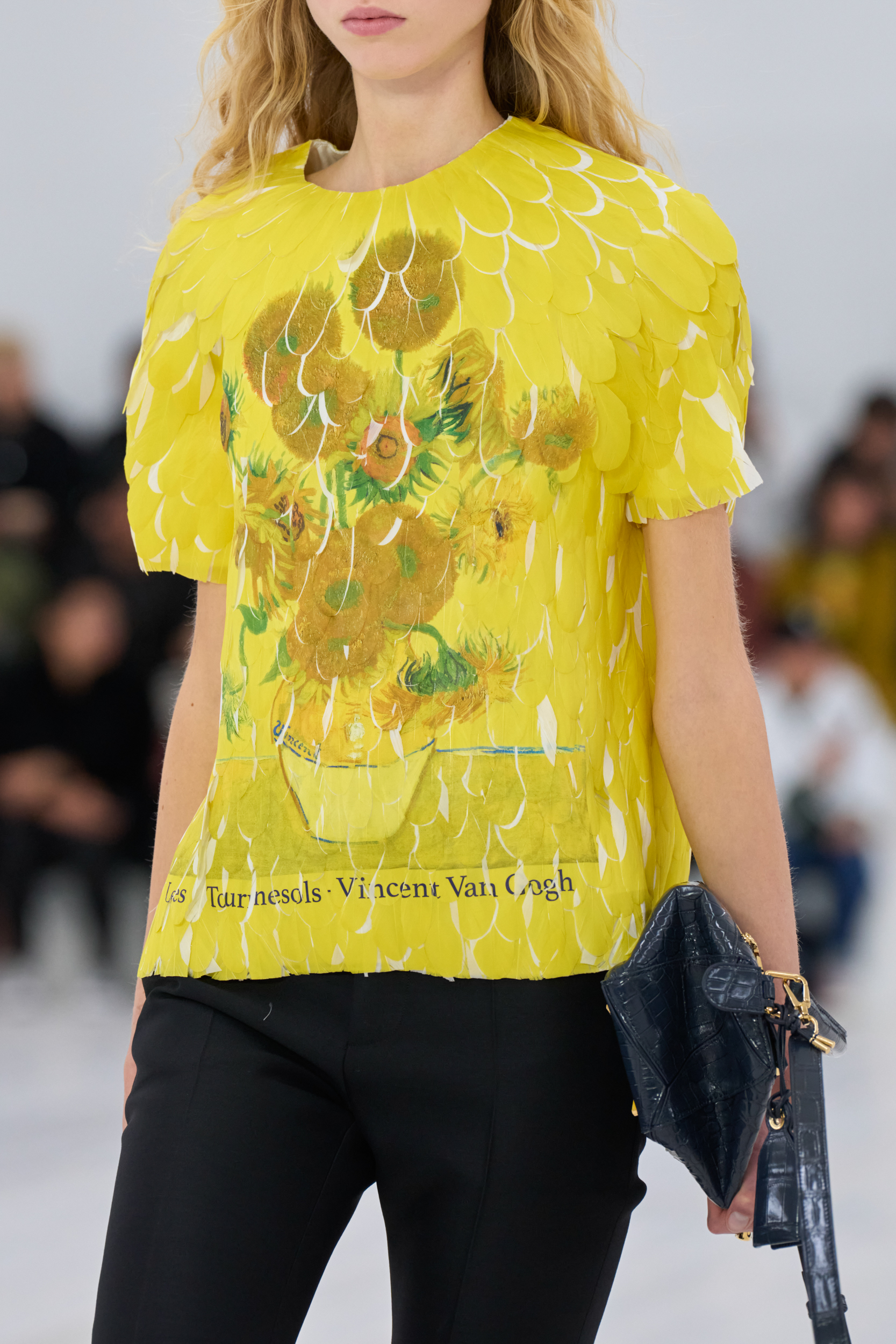 Loewe Spring 2025 Fashion Show Details