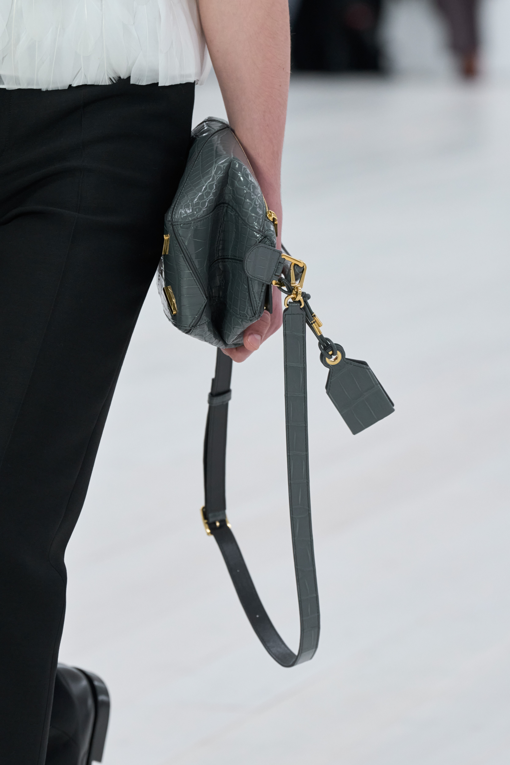 Loewe Spring 2025 Fashion Show Details