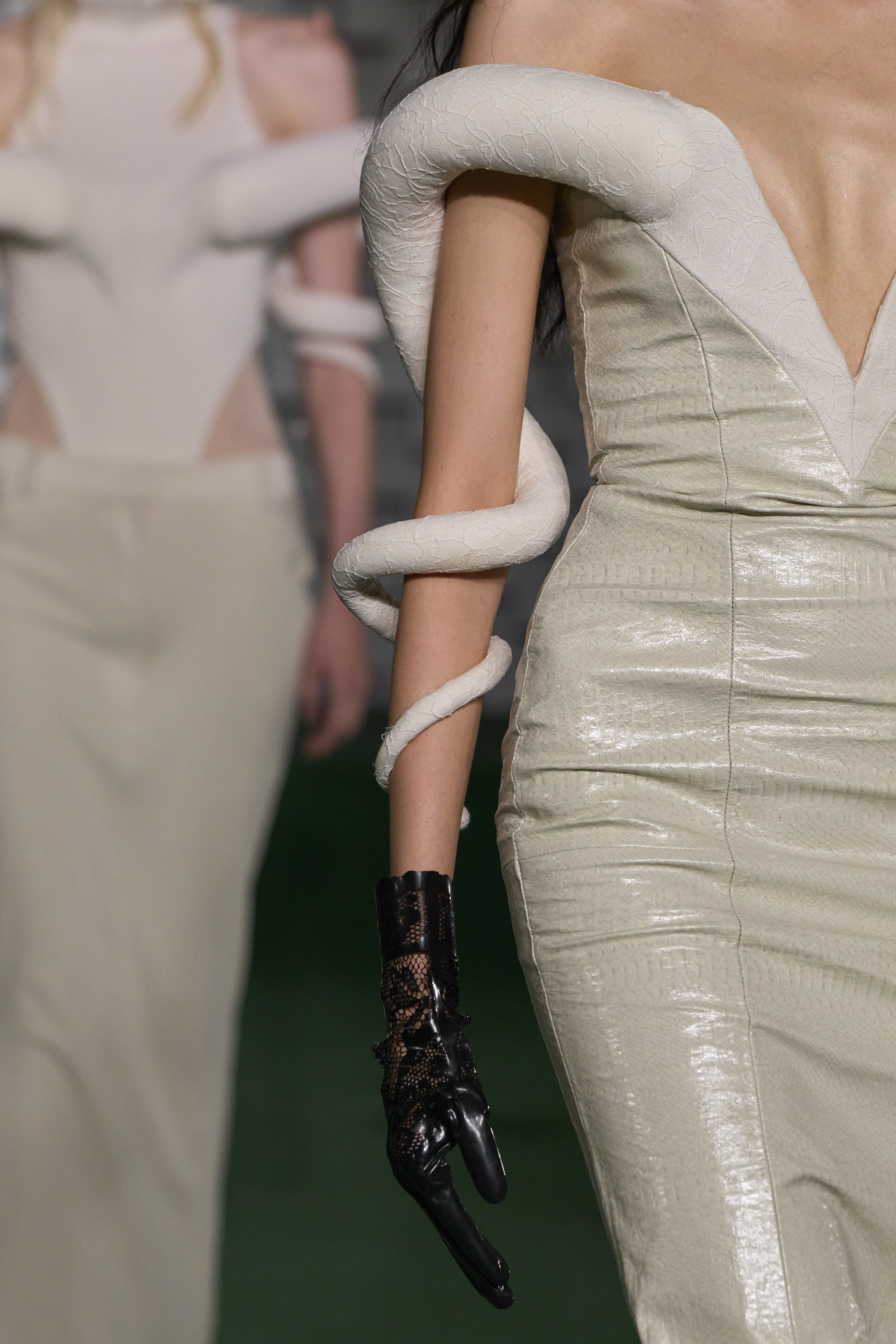 Luis De Javier Spring 2025 Fashion Show Details