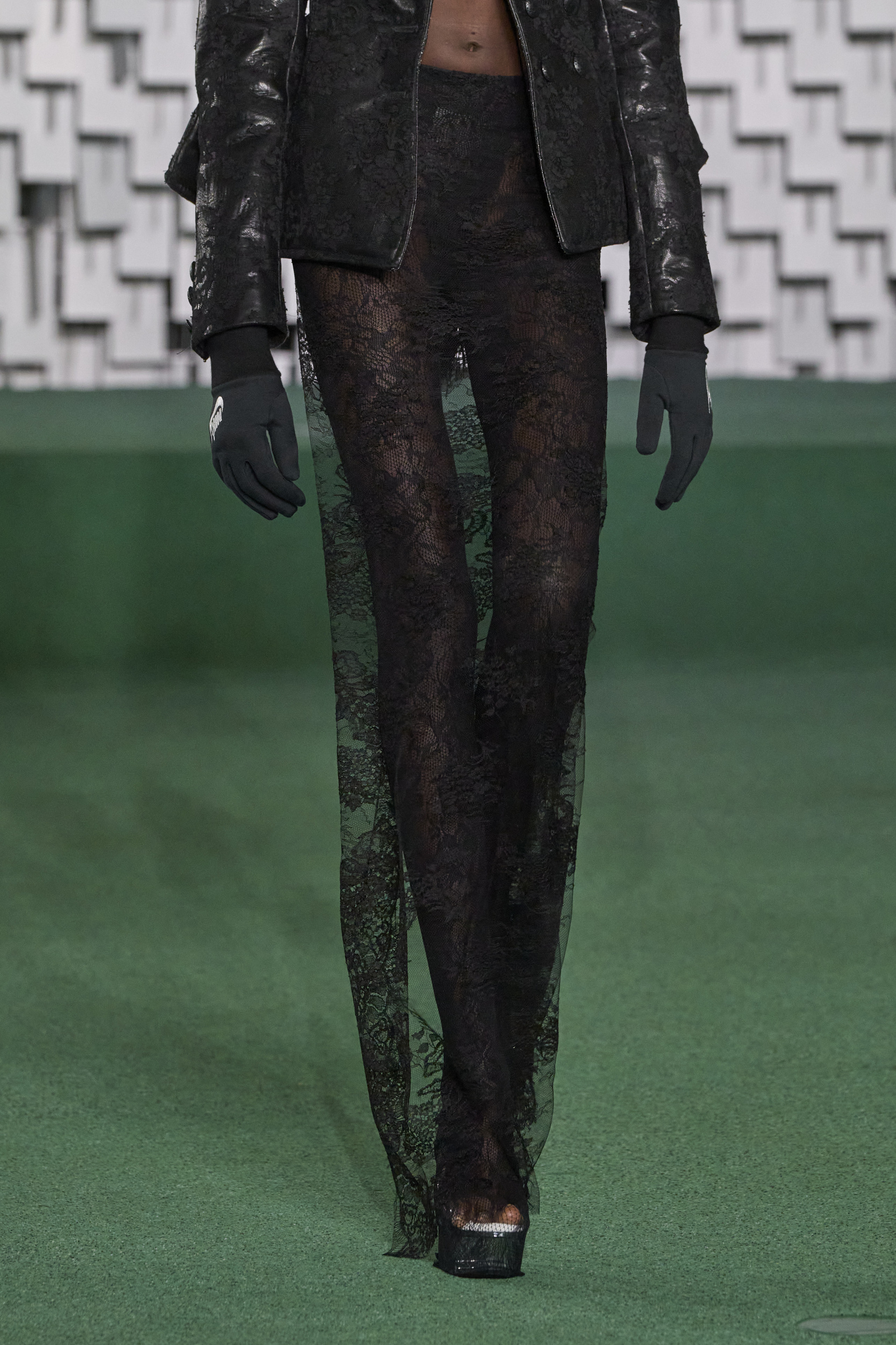 Luis De Javier Spring 2025 Fashion Show Details