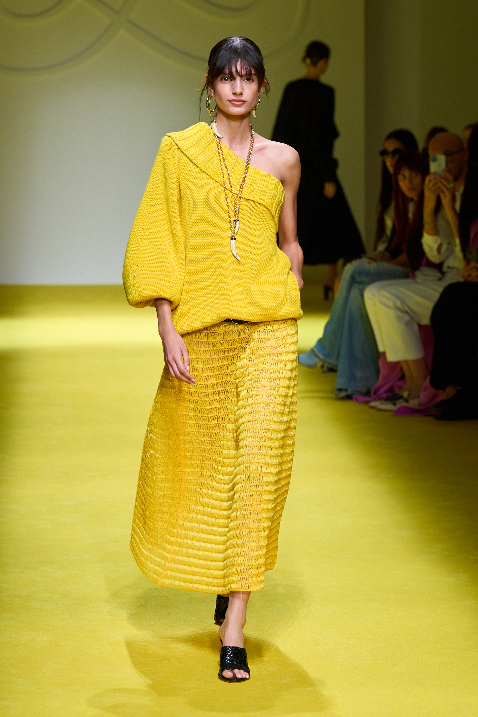 Luisa Spagnoli Spring 2025 Fashion Show