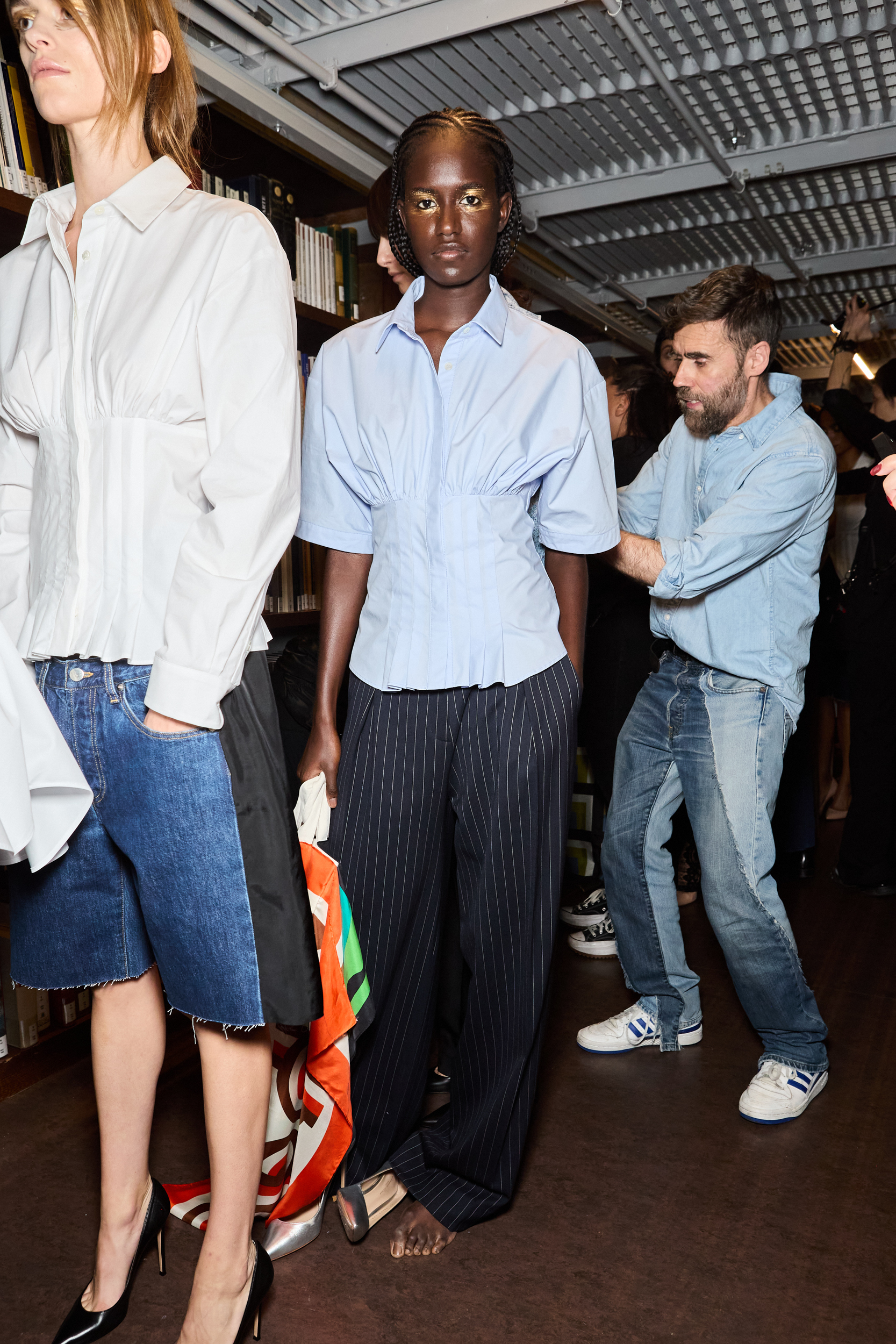 Lutz Huelle Spring 2025 Fashion Show Backstage