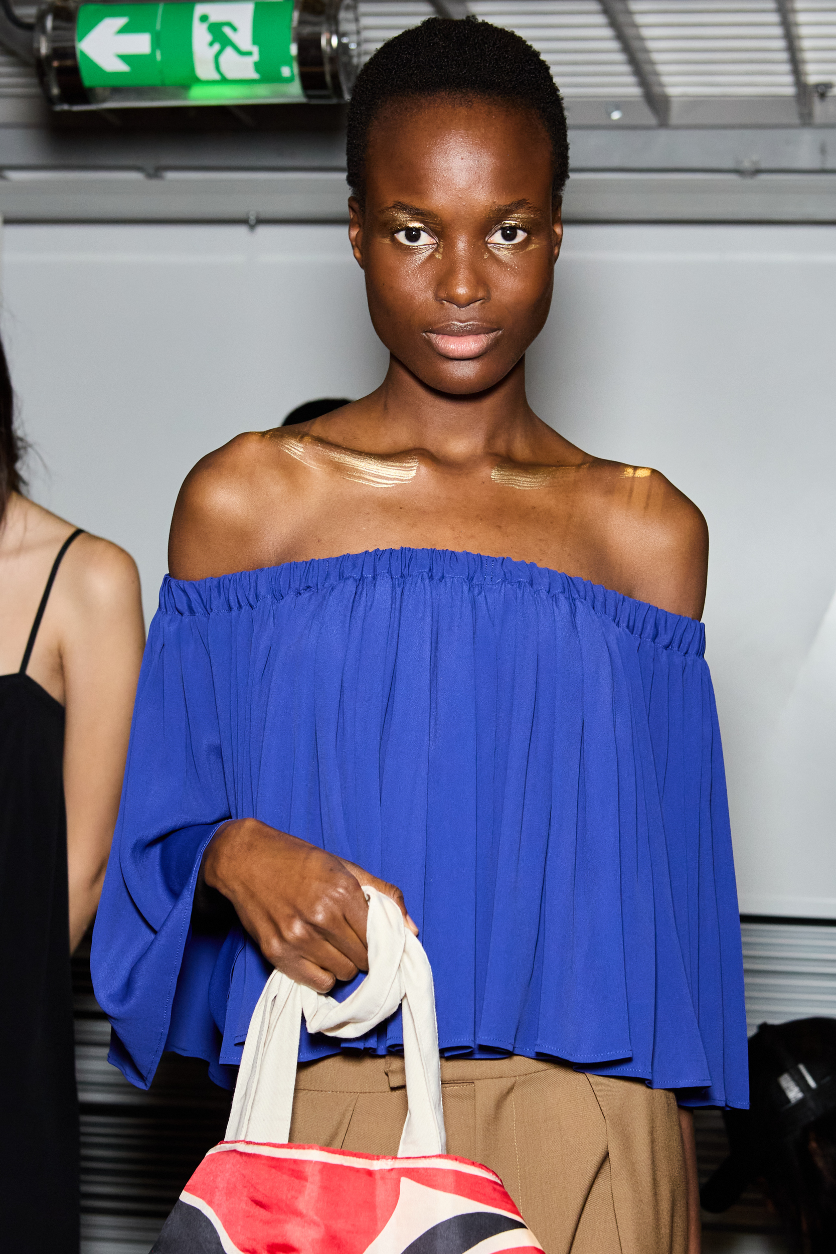 Lutz Huelle Spring 2025 Fashion Show Backstage