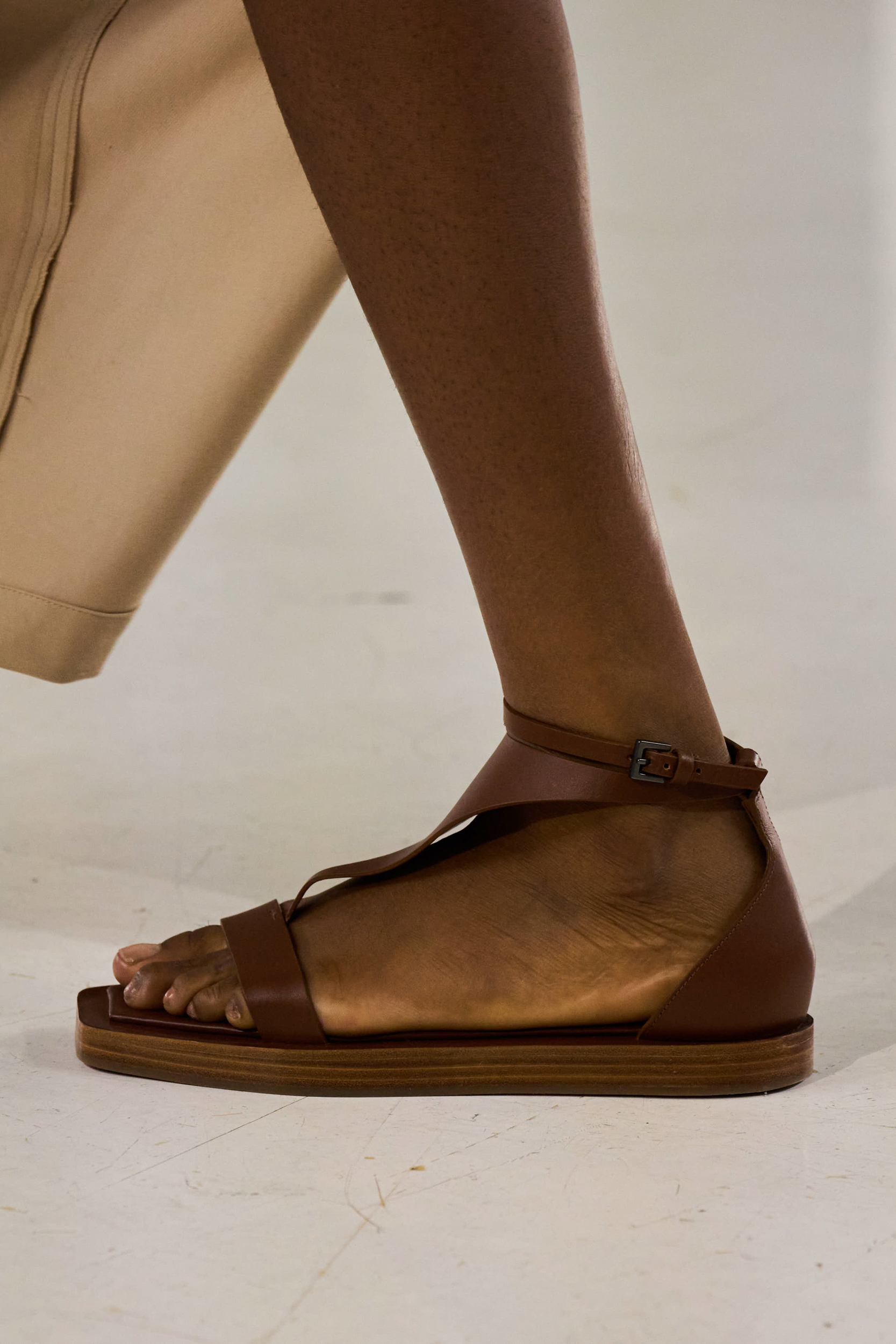 Max Mara Spring 2025 Fashion Show Details