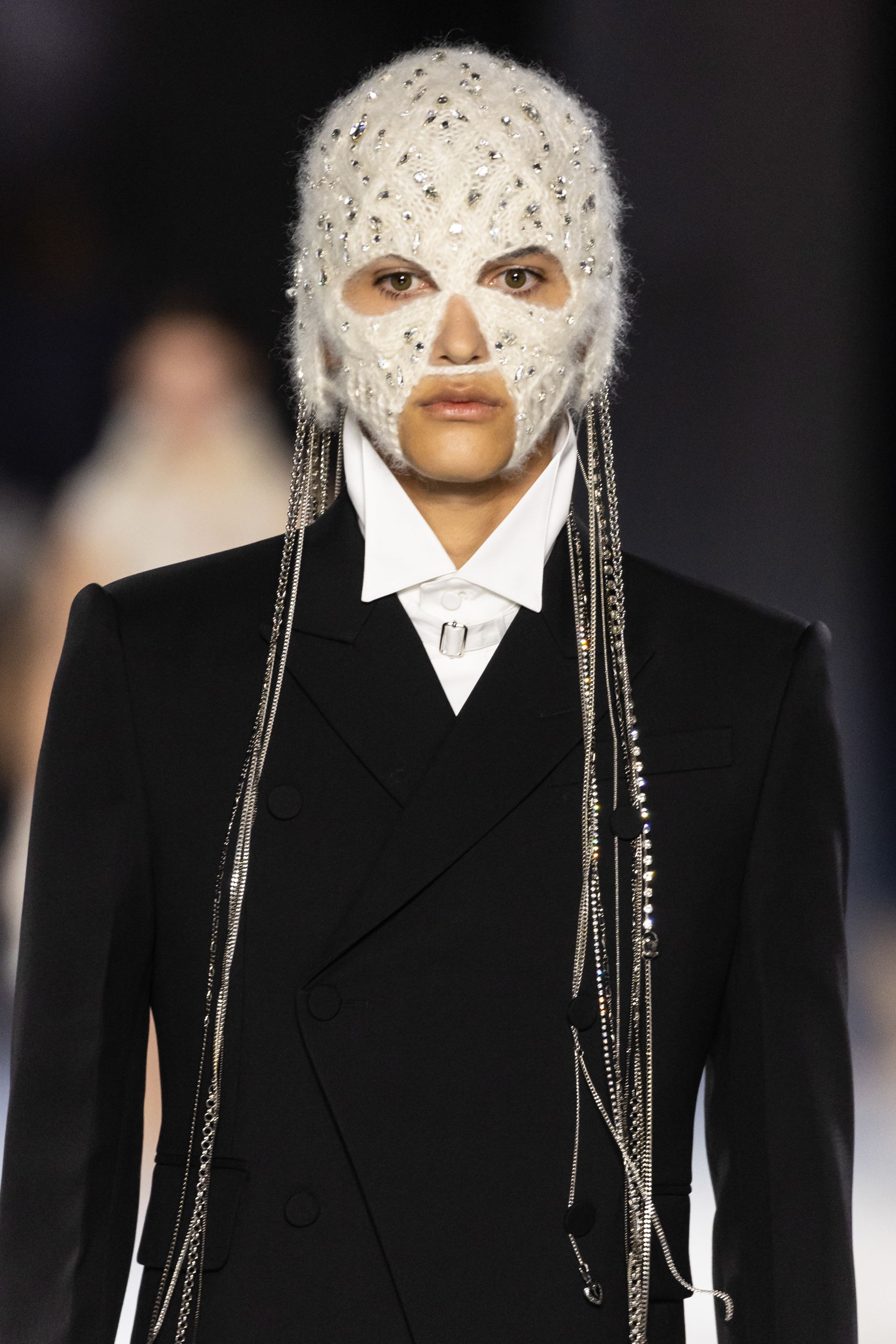 Alexander Mcqueen Spring 2025 Fashion Show Details