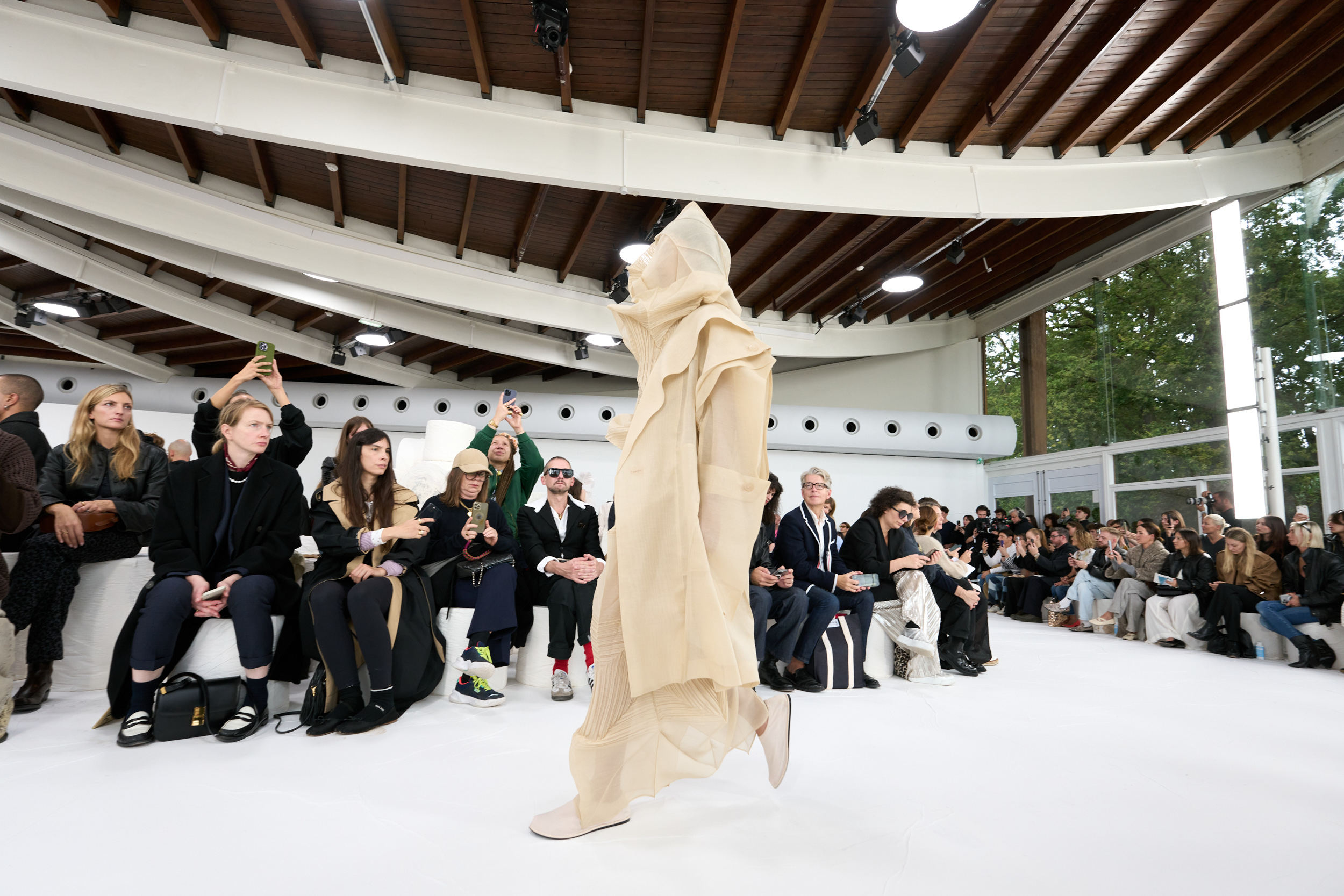 Issey Miyake Spring 2025 Fashion Show Atmosphere