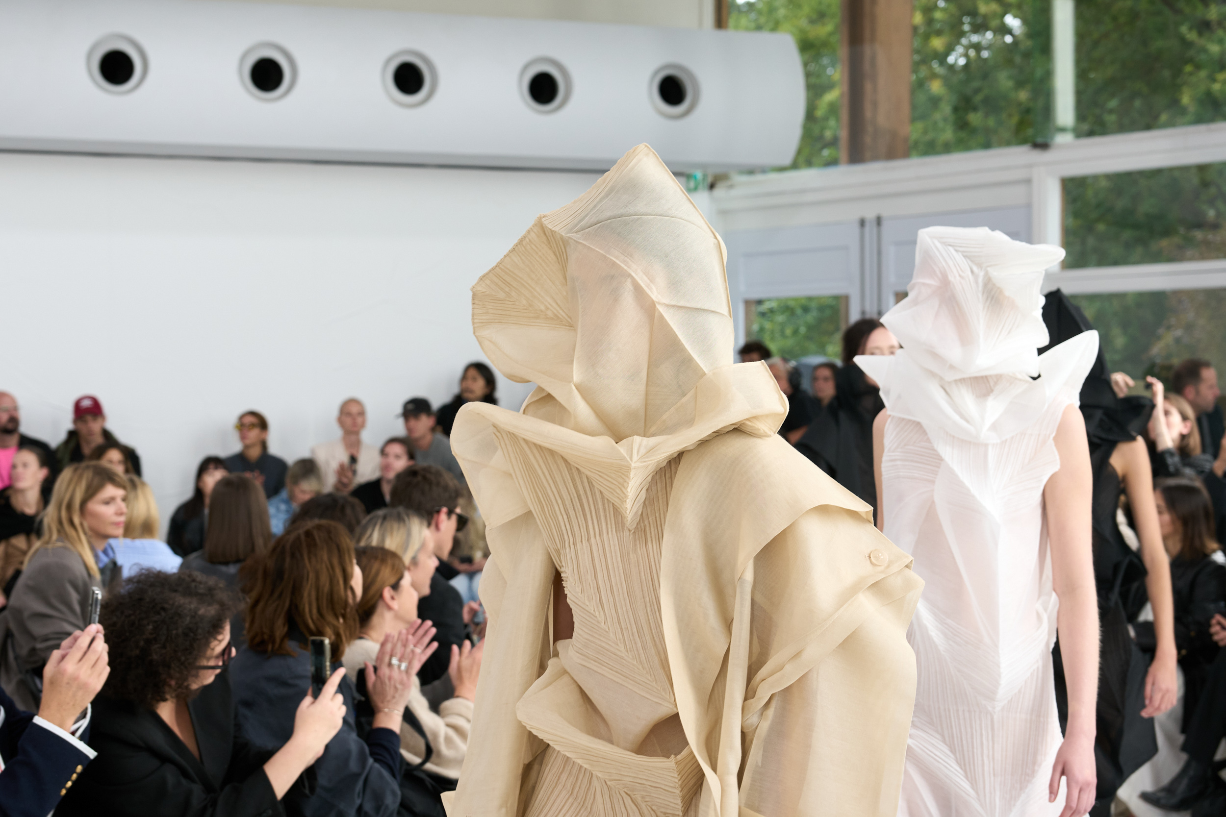 Issey Miyake Spring 2025 Fashion Show Atmosphere