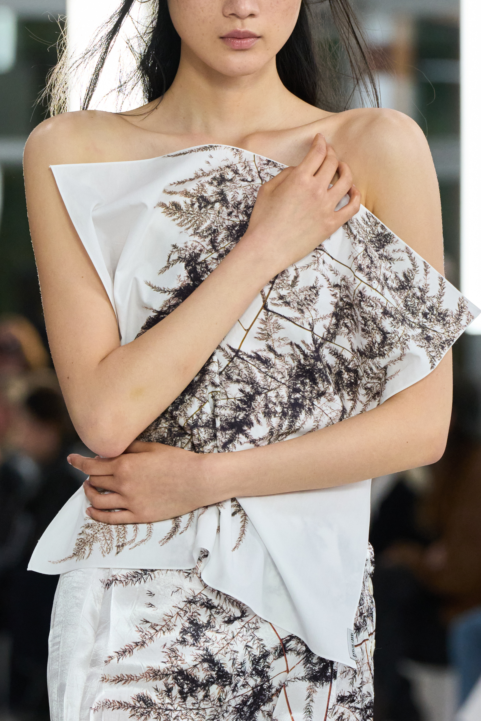 Issey Miyake Spring 2025 Fashion Show Details