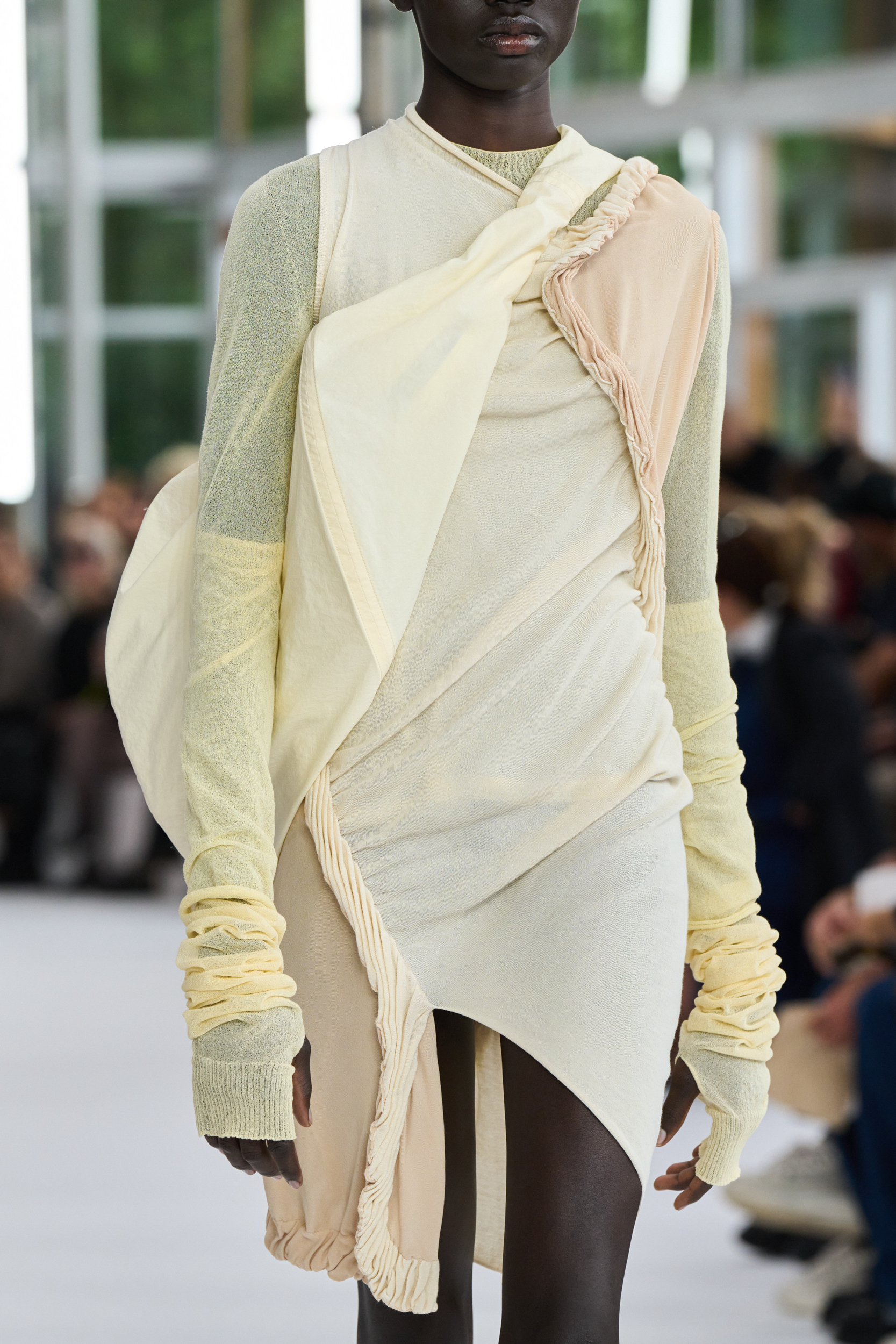 Issey Miyake Spring 2025 Fashion Show Details